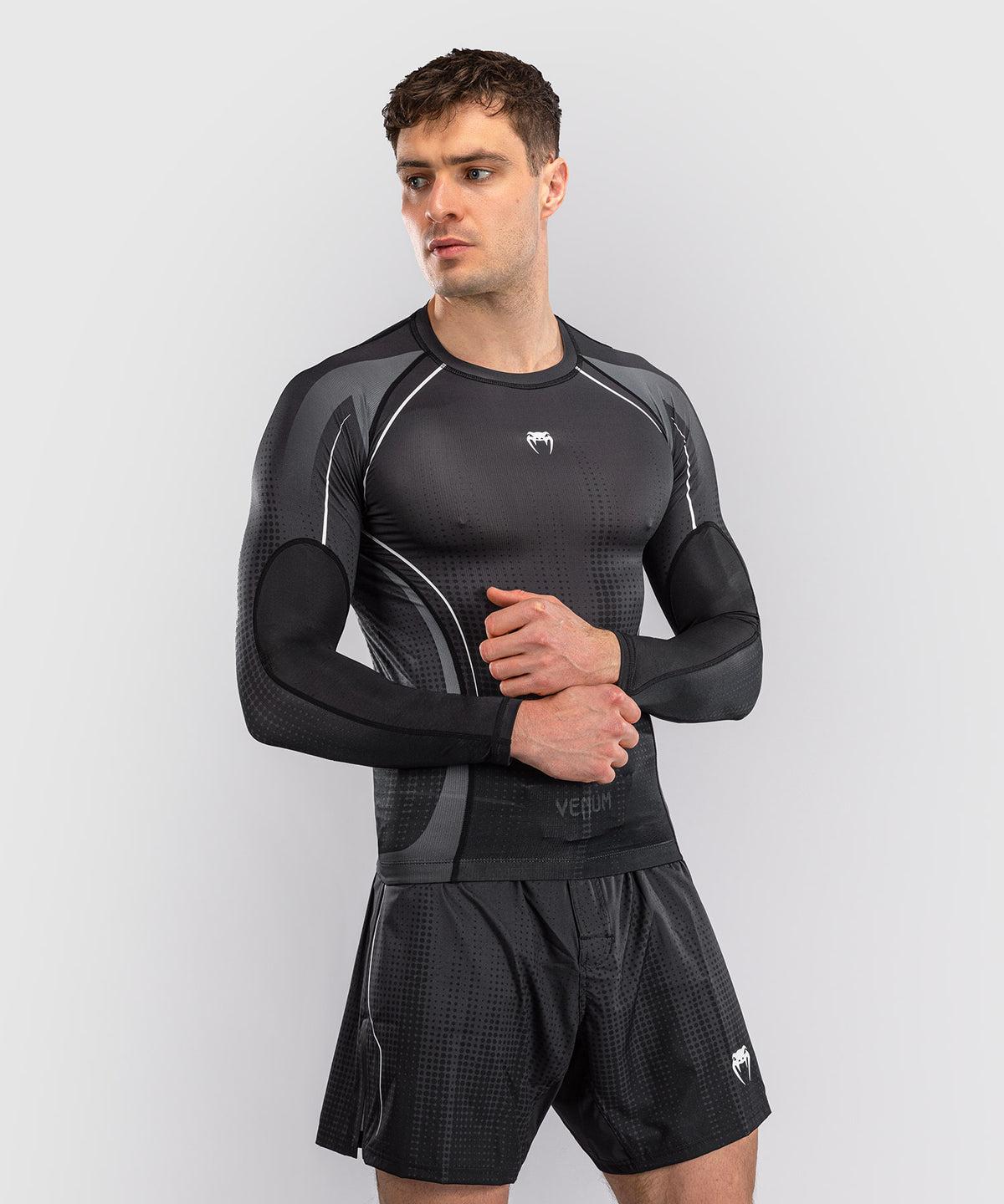 Venum Stealth Rashguard a Maniche Lunghe – Nero/Bianco