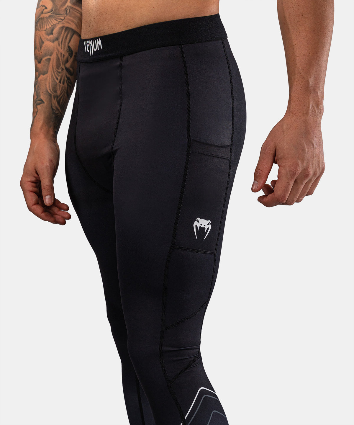 Venum Streamline Spats – Negro/Blanco