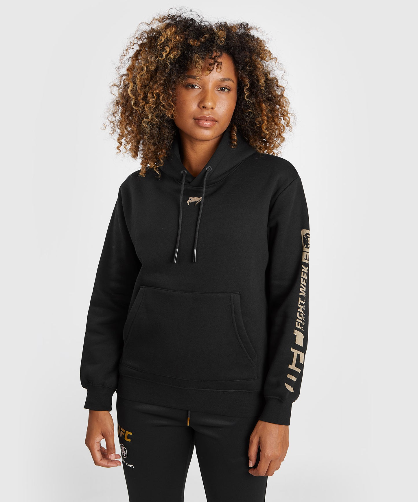 UFC Adrenaline by Venum Fight Week Pullover Hoodie für Frauen - Schwarz