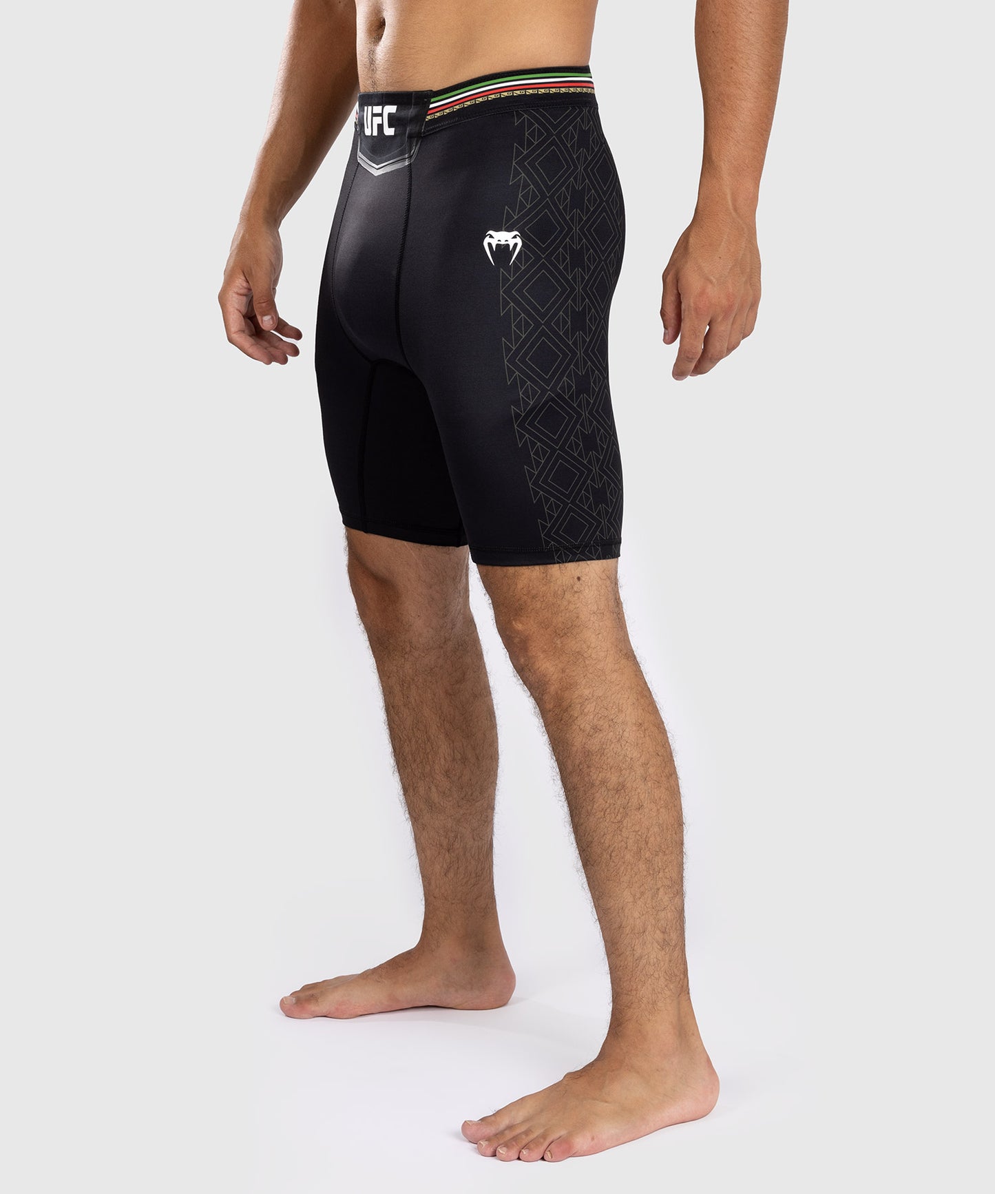 Noche UFC by Venum Authentic Fight Night Shorts Vale Tudo para Hombre - Negro
