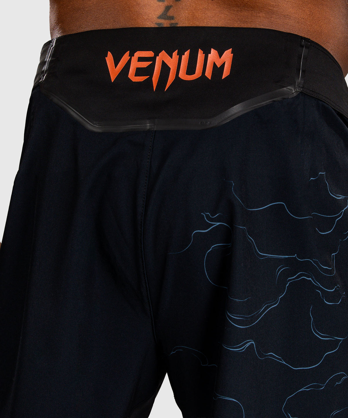 Venum Thunder Dragon Short de Combate – Negro/Gris/Cobre