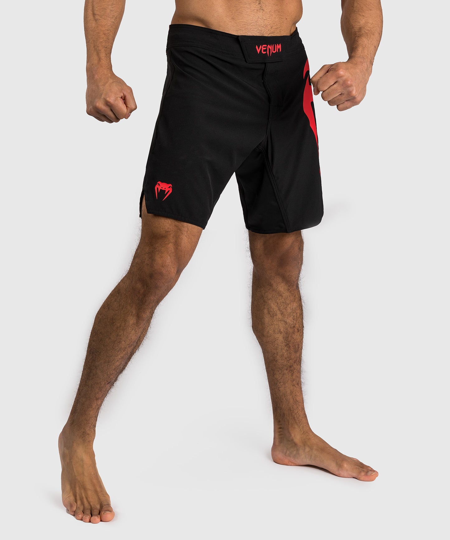 Venum Light 5.0 Pantaloncini da combattimento - Nero/Rosso