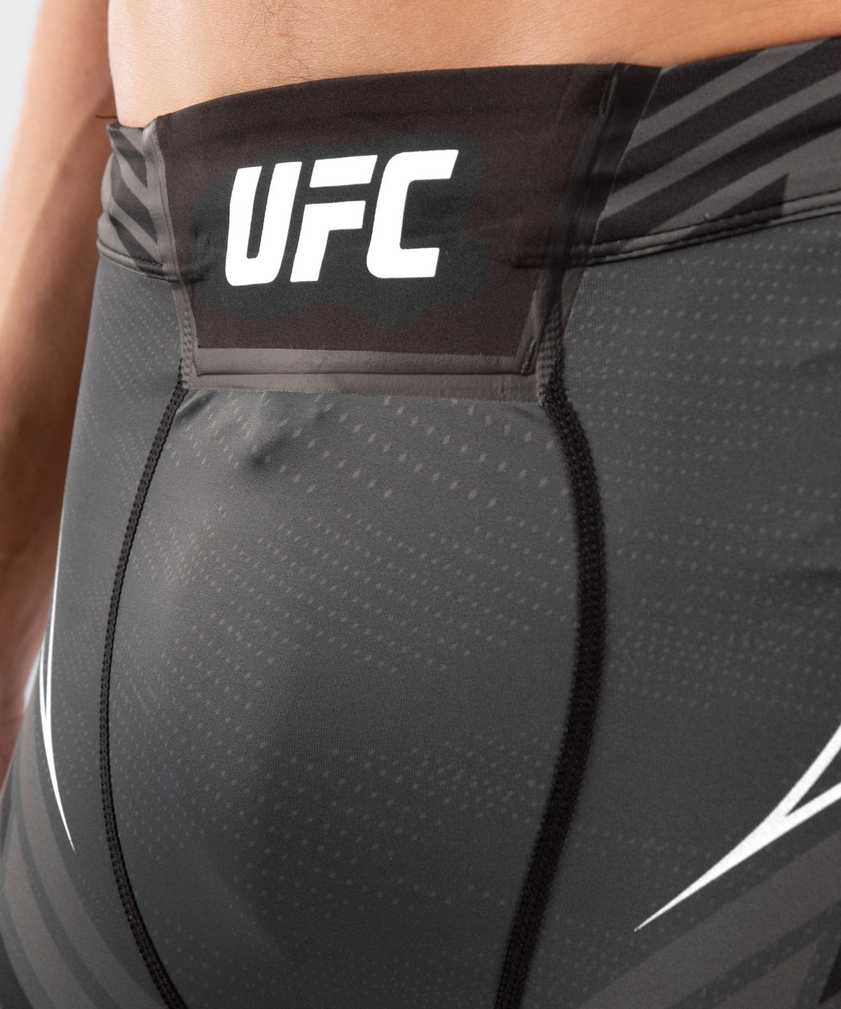 UFC Herren Kompressionsshorts Venum Authentic Fight Night - Short Cut - Schwarz