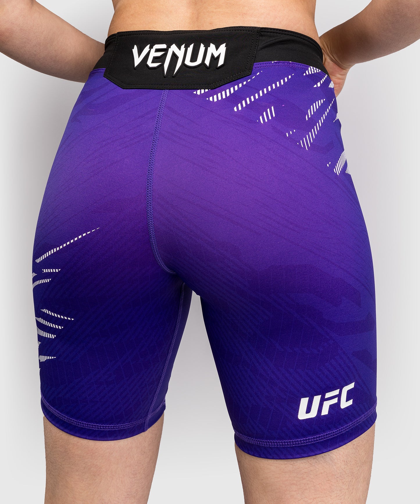 Short de compression pour Femmes UFC Fusion by Venum Authentic Fight Night - Coupe Longue - Violet