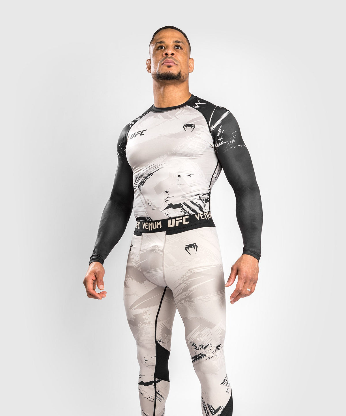 T-Shirt de Compression UFC Venum Authentic Fight Week 2.0 - Sable/Noir