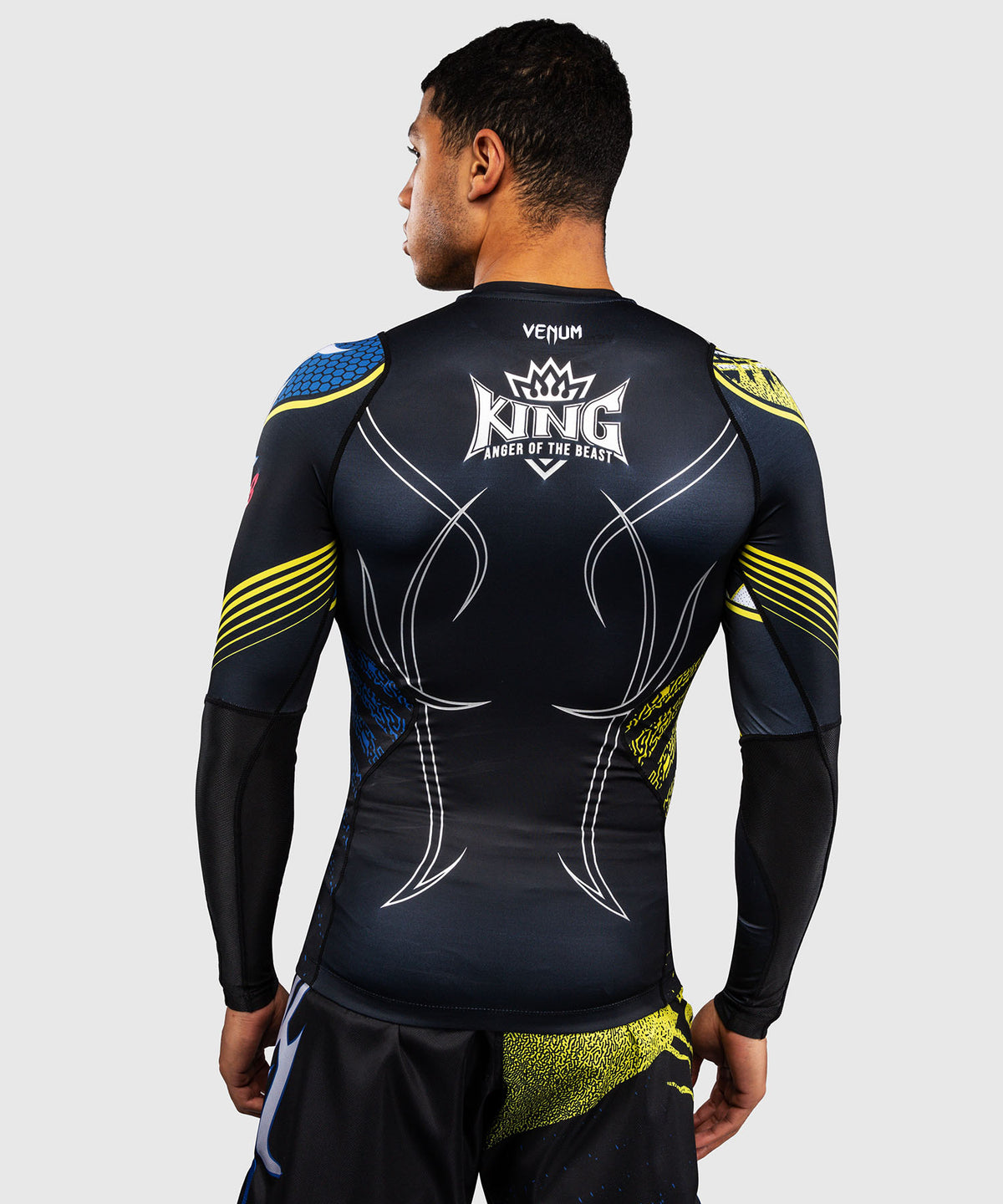 Venum x TEKKEN 8 Rashguard Manga Larga King - Negro/Amarillo