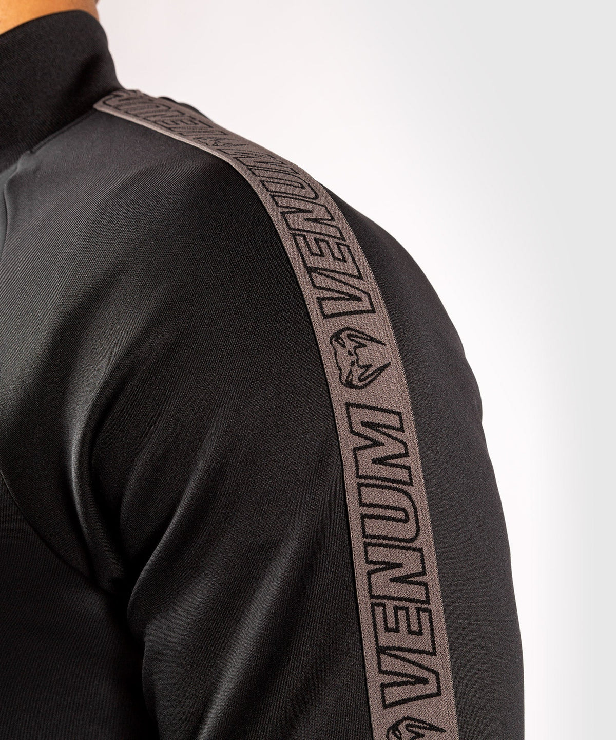 Veste Venum Club 212 – Noir/Gris