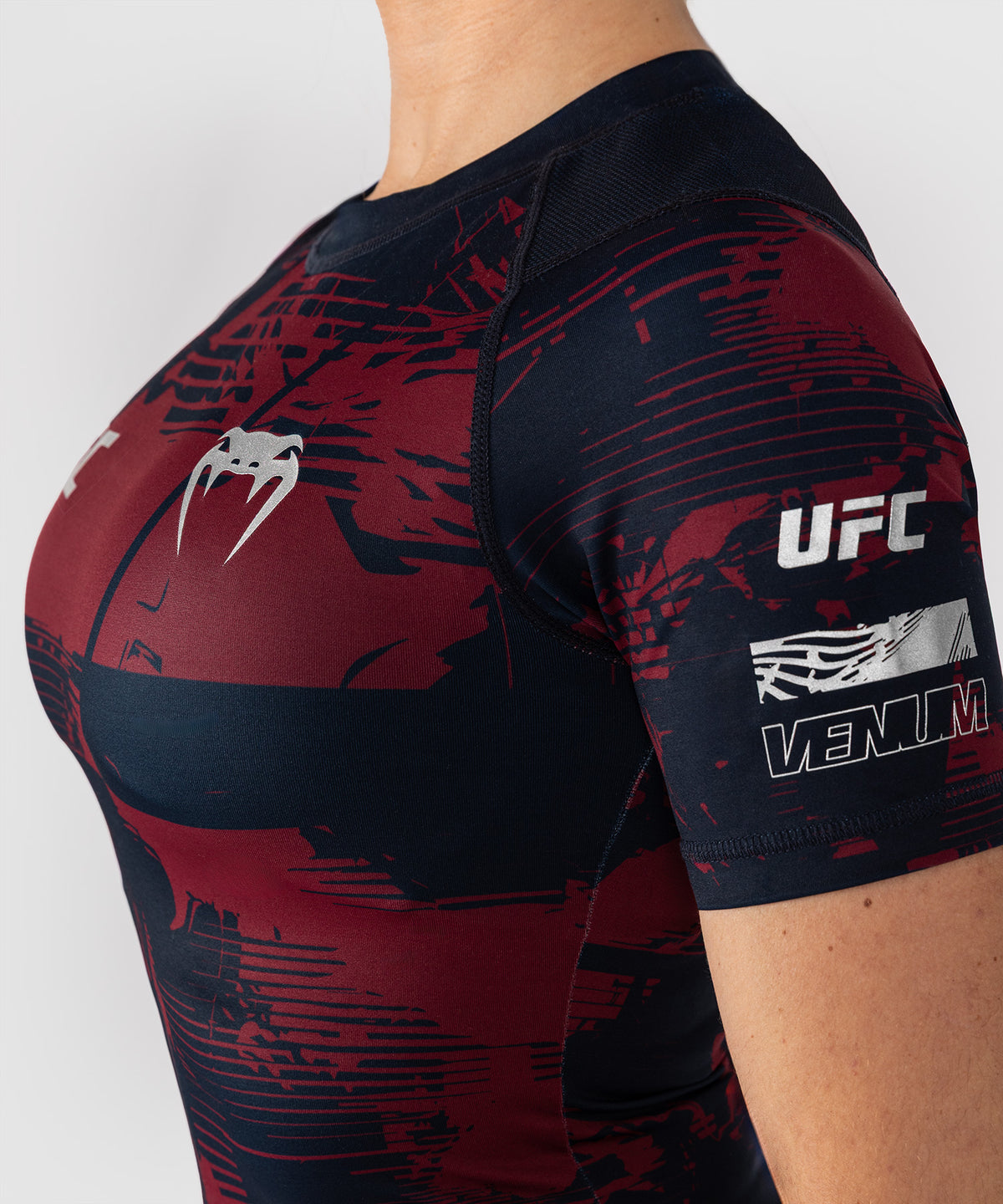 UFC Zenith by Venum Authentic Fight Week Rashguard maniche corte Performance Donna - Blu navy/Bordeaux/Argento