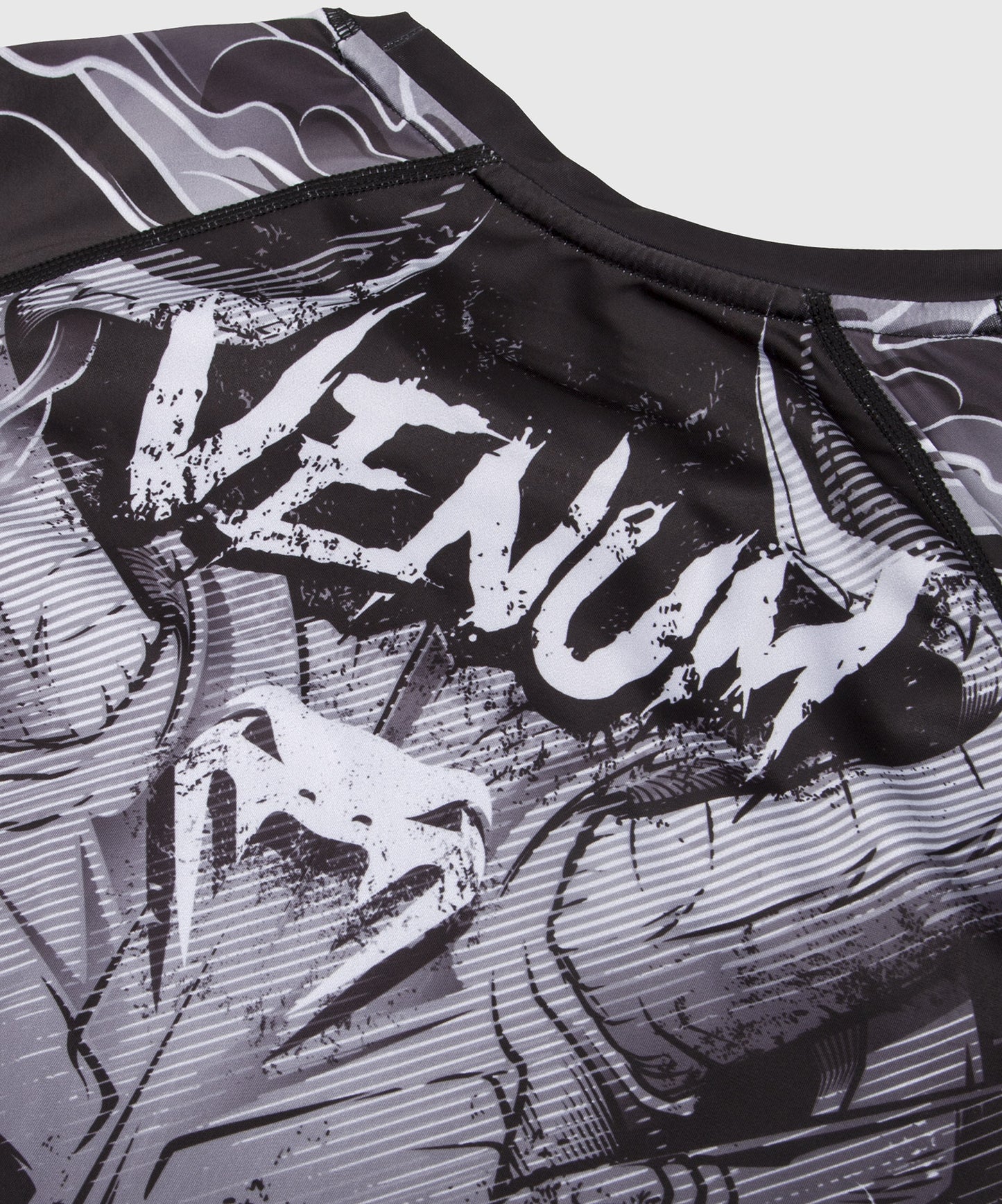 Venum Minotaurus Rashguard - Short Sleeves - Black/White