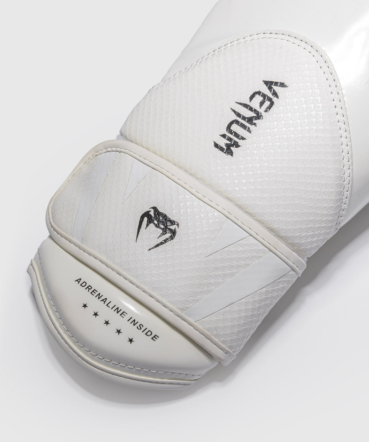 Venum Challenger 4.0 Scales Boxhandschuhe – Elfenbein