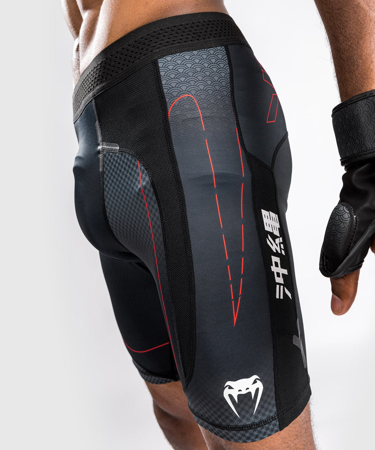 Short de compression Venum Okinawa 3.0 - Noir/Rouge