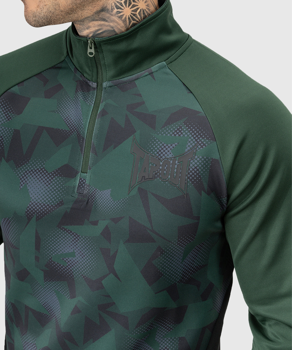 Tapout Training Graphic Long Sleeve T-shirt - Green/Black