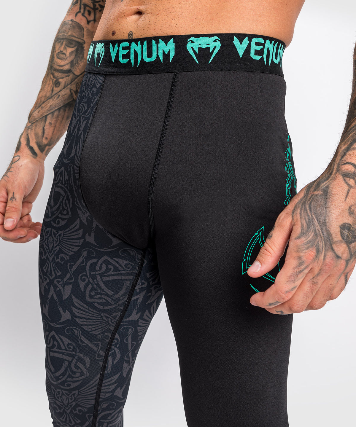 Pantalon de compression Venum Assassin's Creed Reloaded - Noir