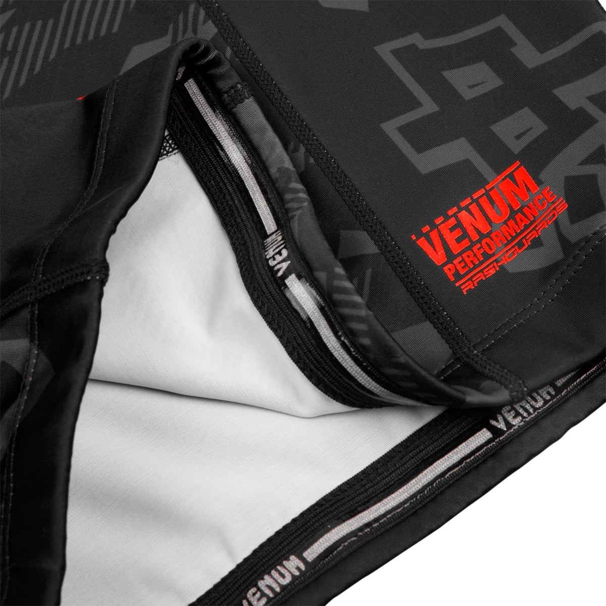 Venum Okinawa 2.0 Rashguard - Short Sleeves - Black/Red