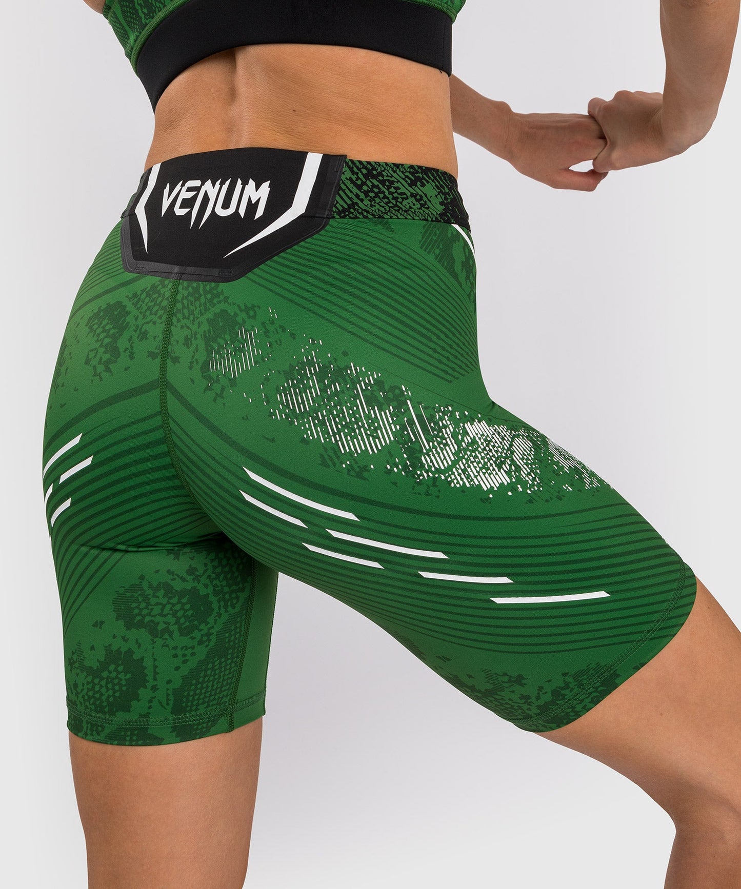 Short de compression Long Fit pour Femmes UFC Adrenaline by Venum Authentic Fight Night - Vert