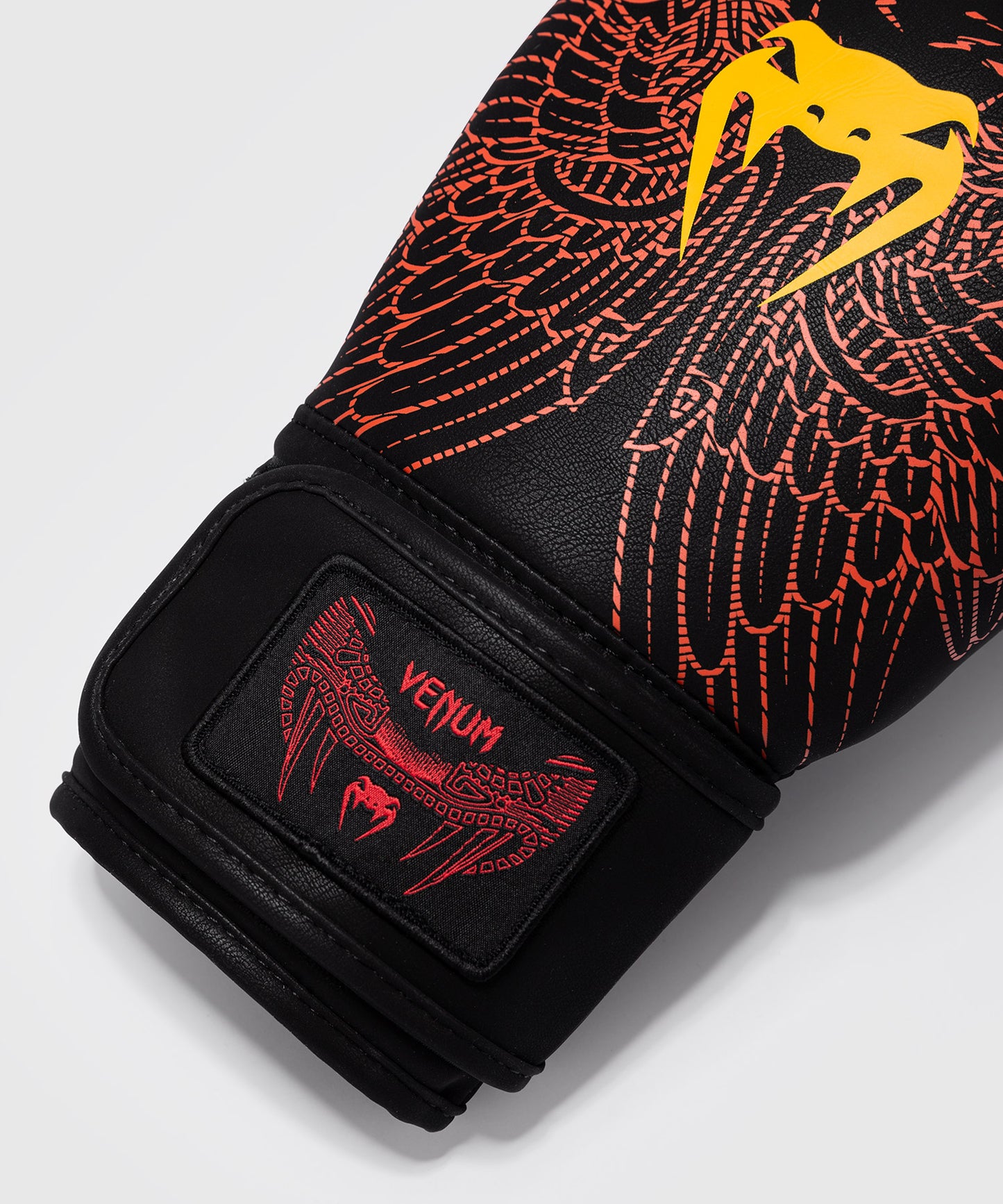 Venum Quetzal Fury Guanti da Boxe - Nero/Rosso Fury/Arancione