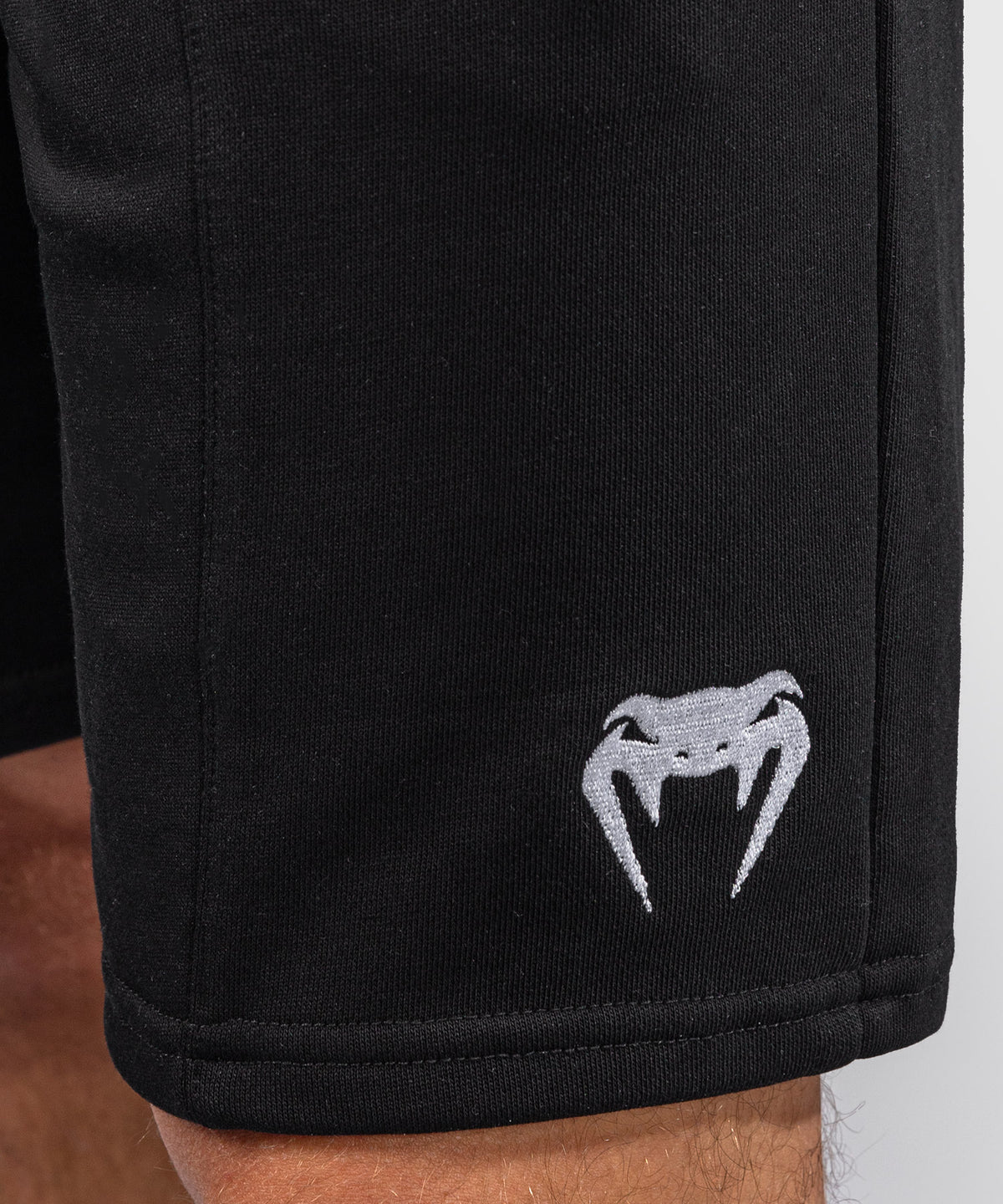 Venum Classic Fleece Shorts aus Baumwolle – Schwarz