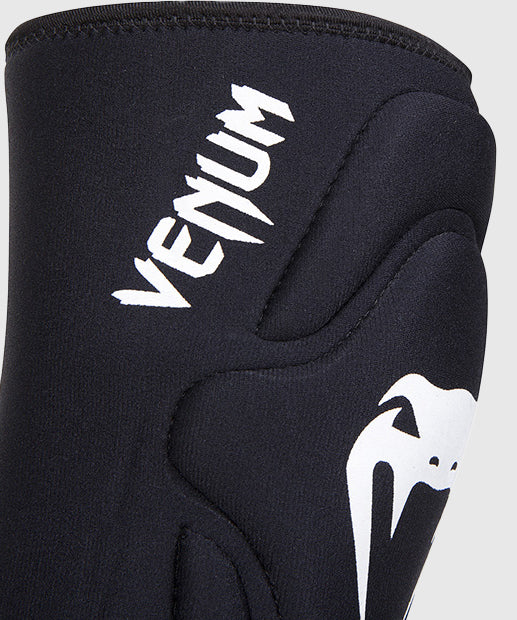 Venum Kontact Lycra/Gel Knee Pads - Black