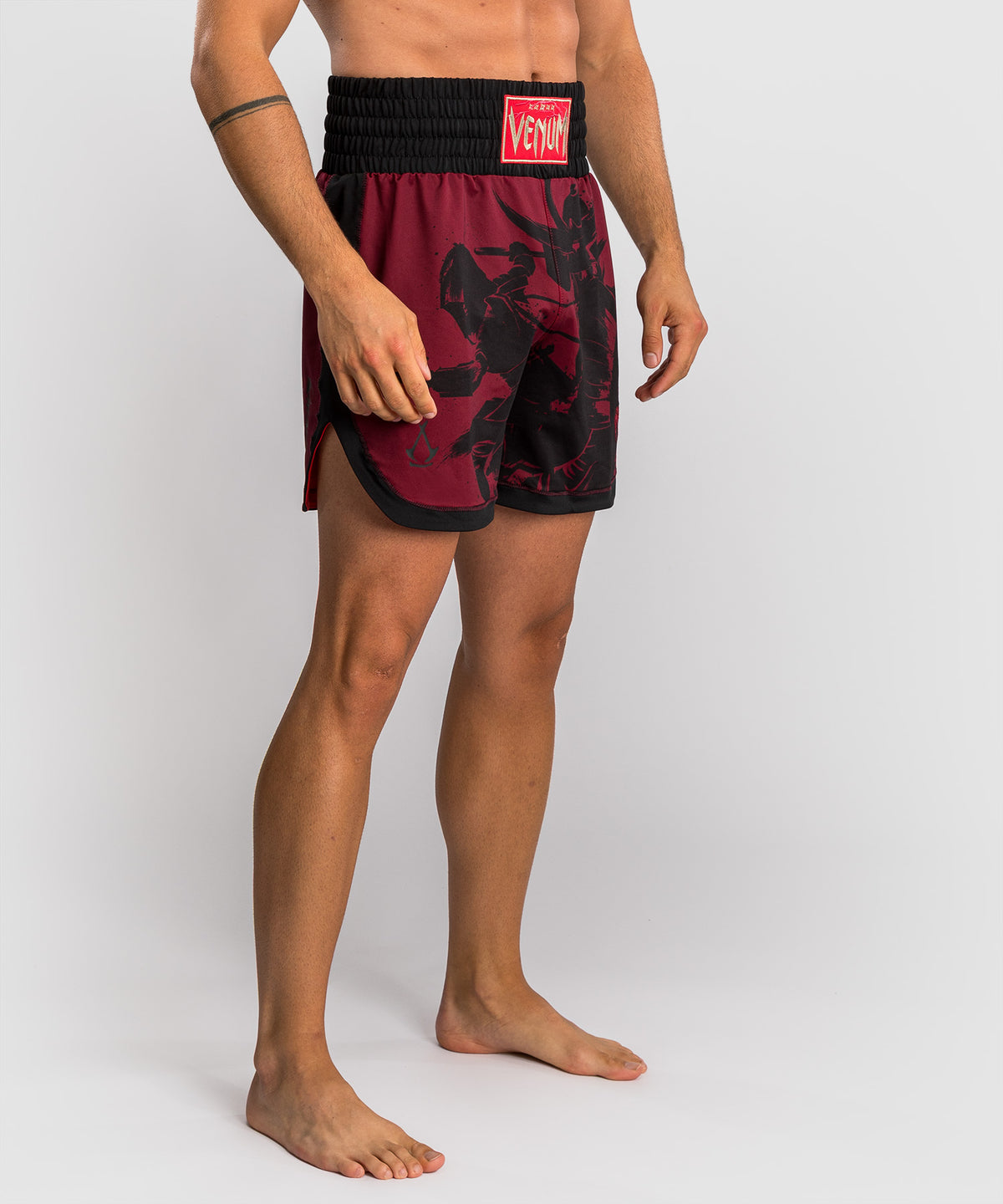 Short de Boxe pour Hommes Venum x Assassin’s Creed Shadows - Bordeaux/Noir