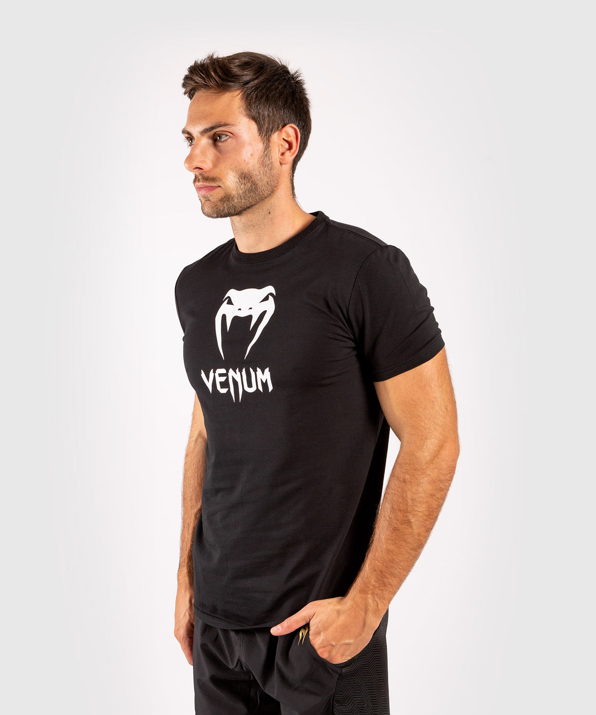 Camiseta Venum Classic – Negro