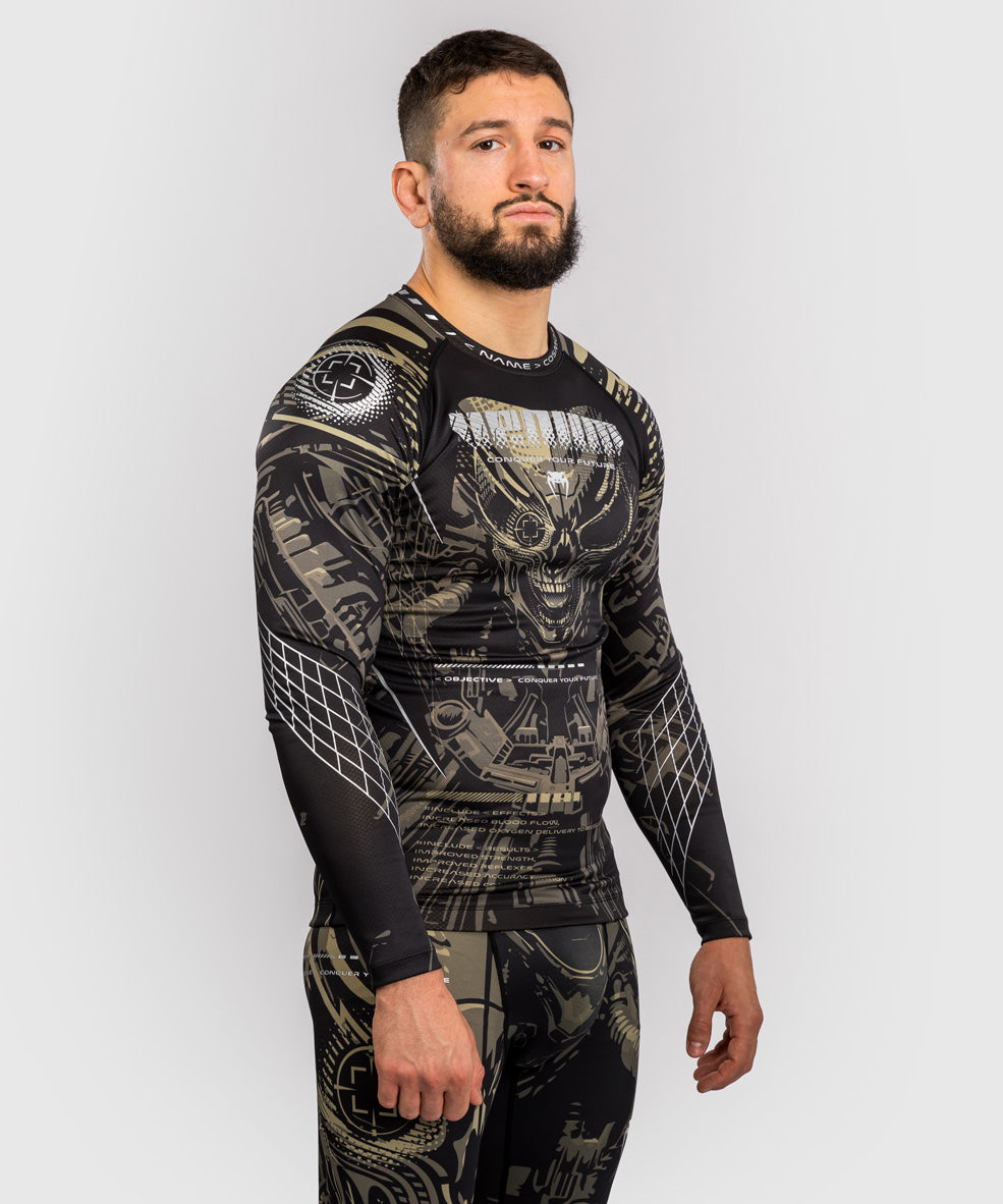 Venum Invader Langarm Rashguard - Schwarz/Sand