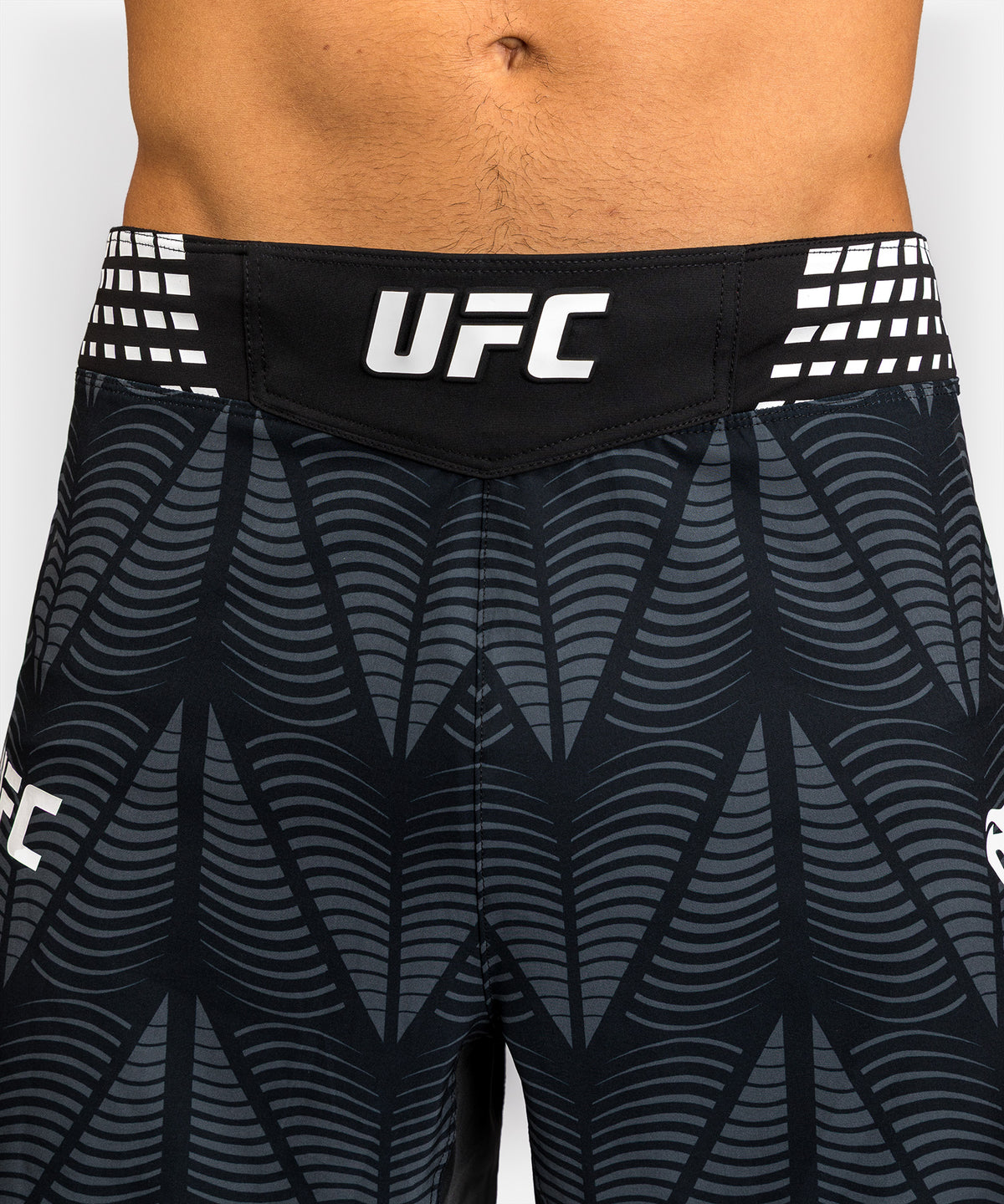 UFC Zenith by Venum Authentic Fight Night Lange Passform Fight Short Herren - Schwarz