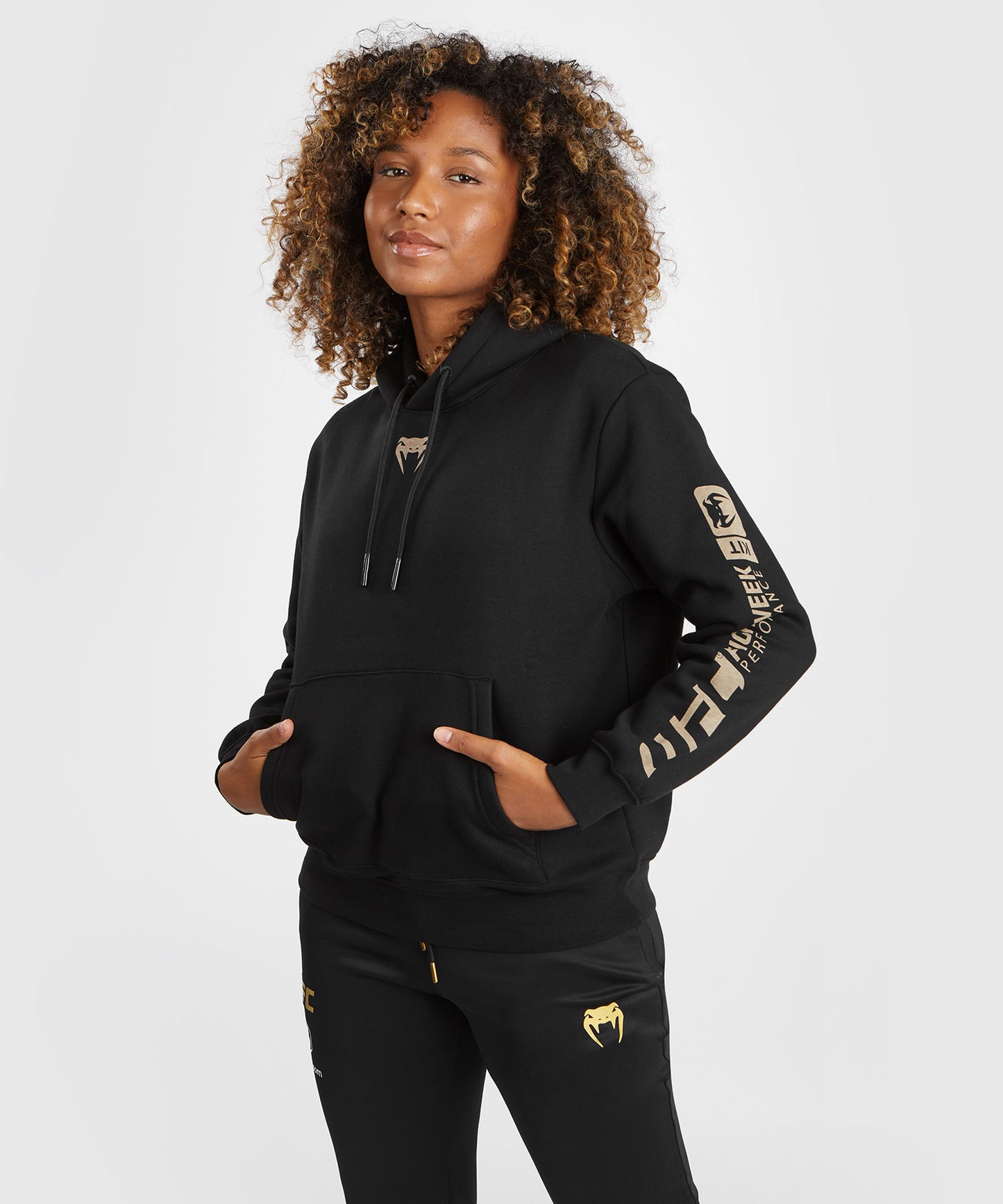 UFC Adrenaline by Venum Fight Week Pullover Hoodie für Frauen - Schwarz