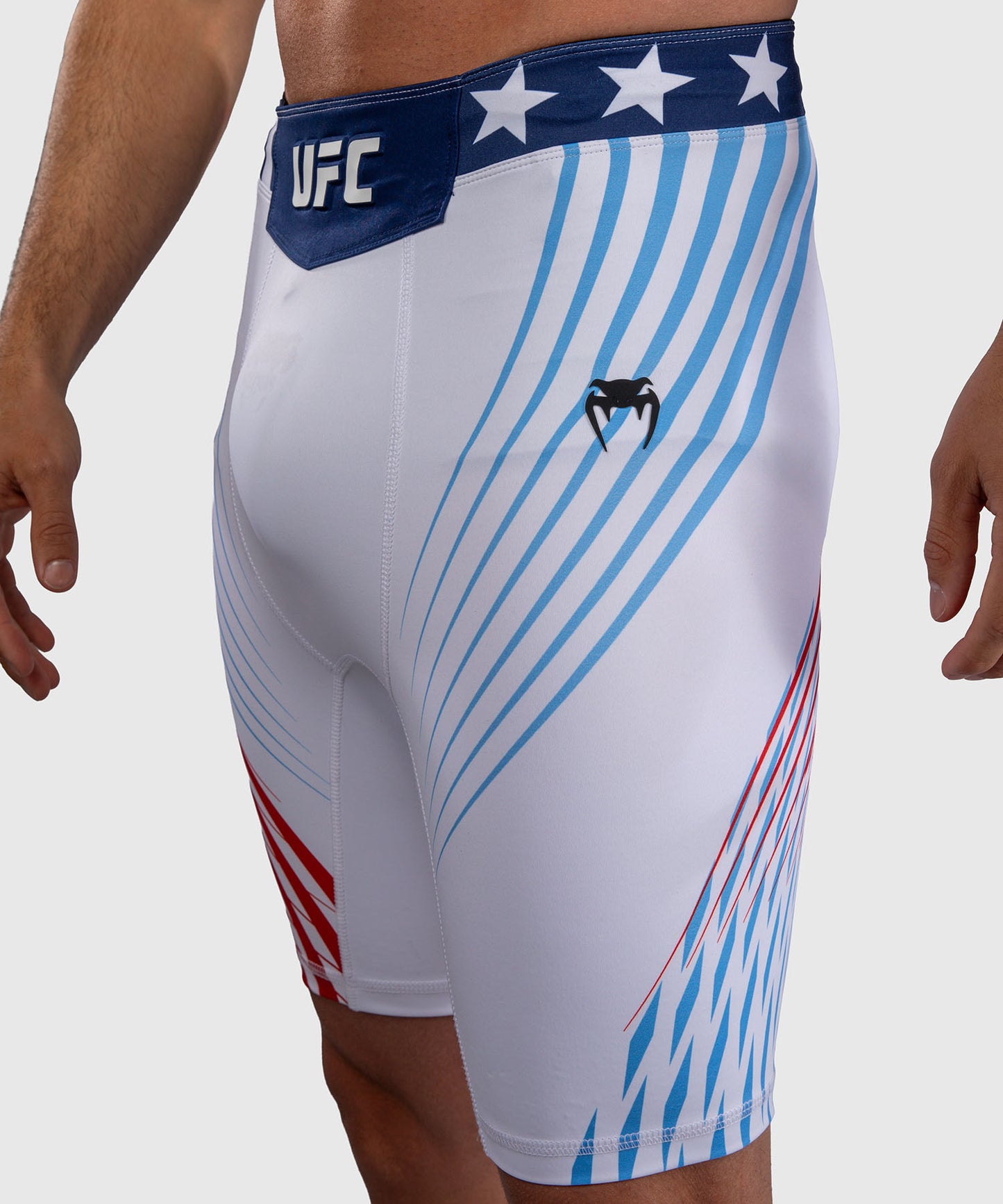 Official UFC Freedom 250 by Venum Authentic Fight Night Short Vale Tudo pour homme - Blanc