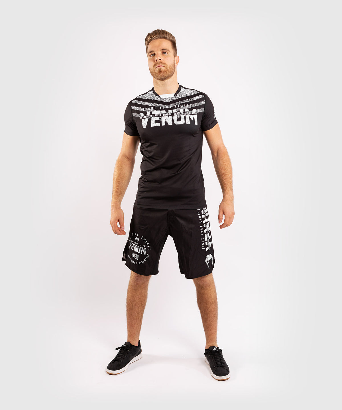 Pantaloncini da combattimento Venum Signature - Nero/Bianco