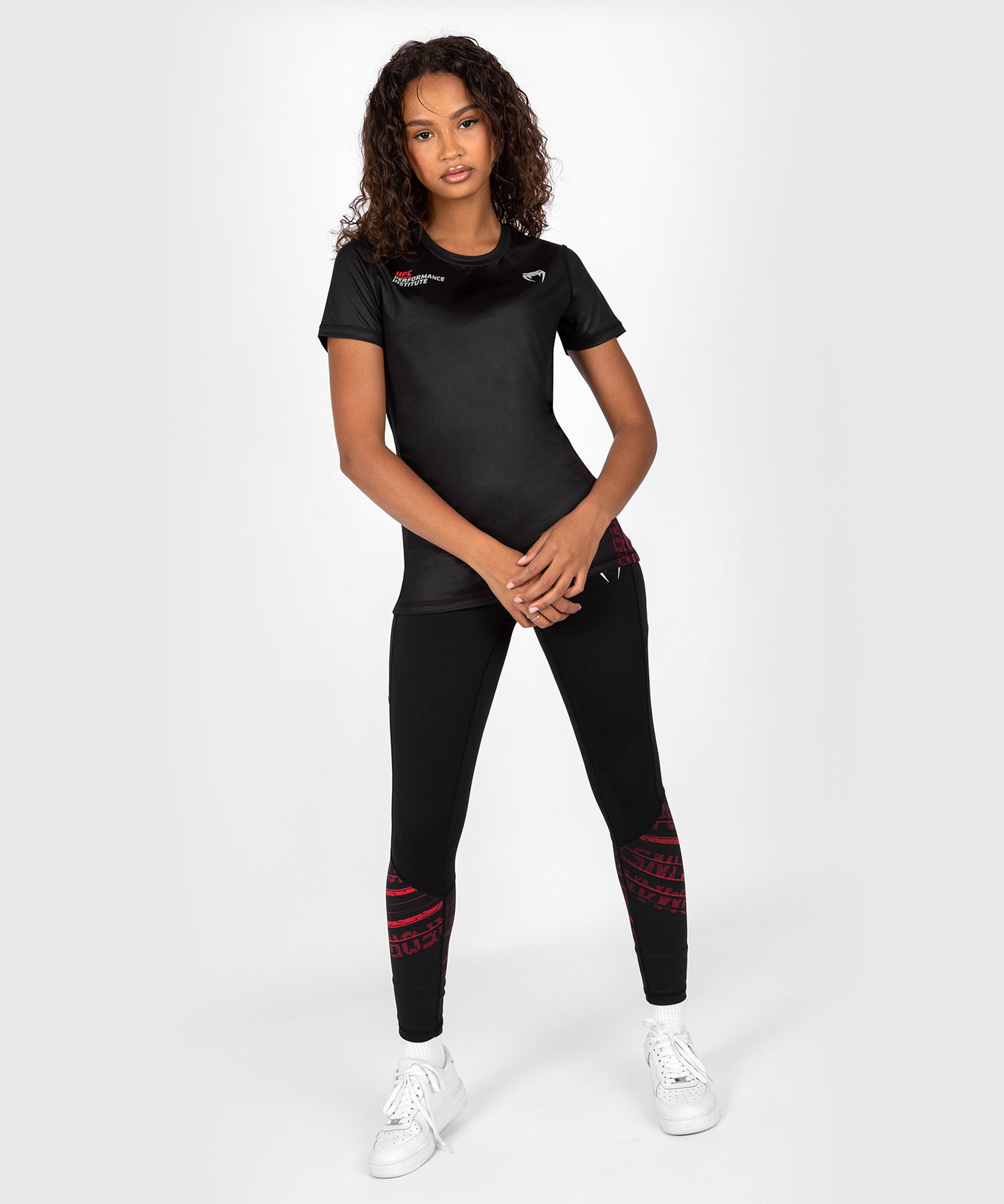 UFC Venum Performance Institute 2.0 Dry-Tech T-shirt für Frauen - Schwarz/Rot