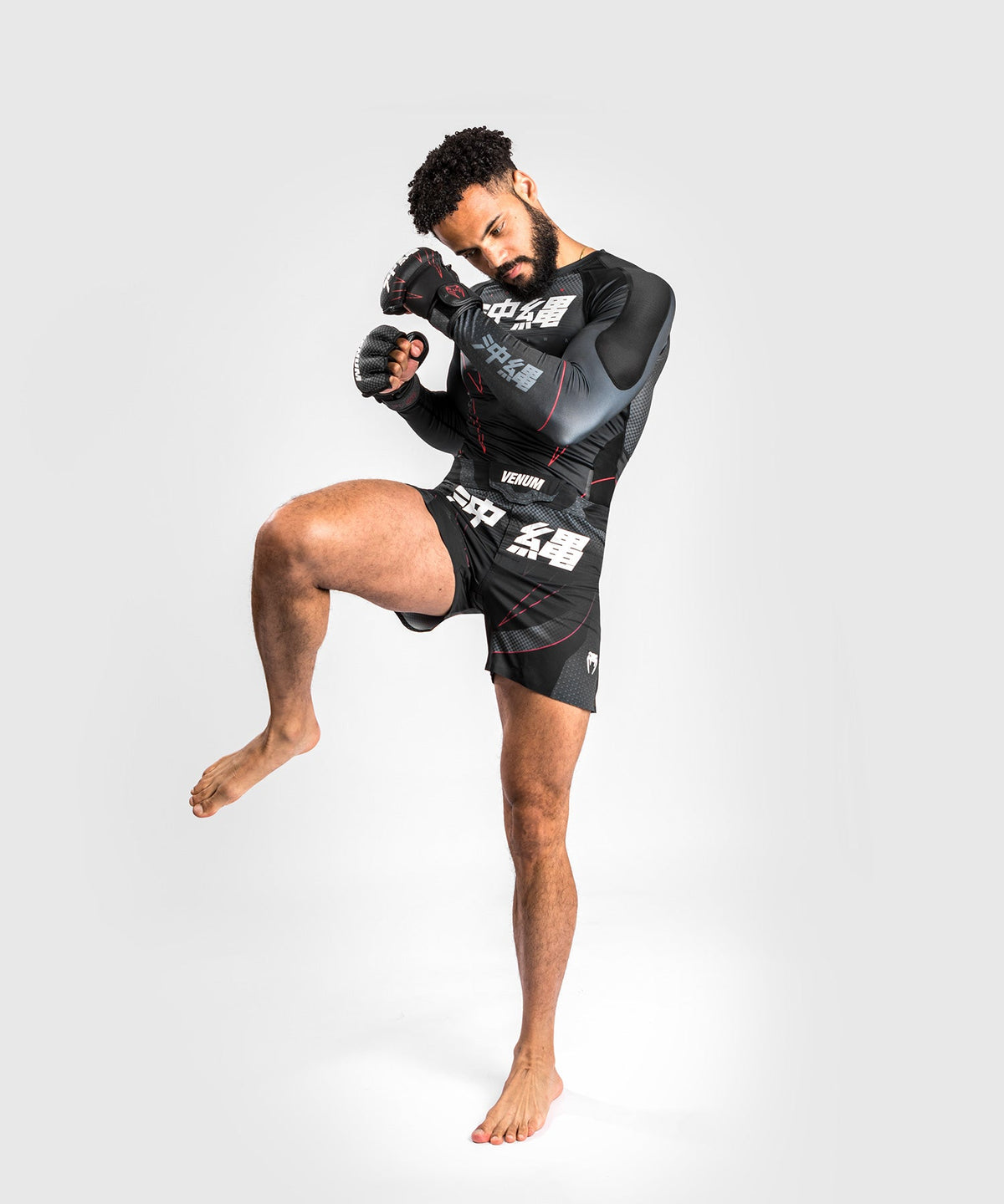 Venum Okinawa 3.0- Langarm Rashguard - Schwarz/Rot