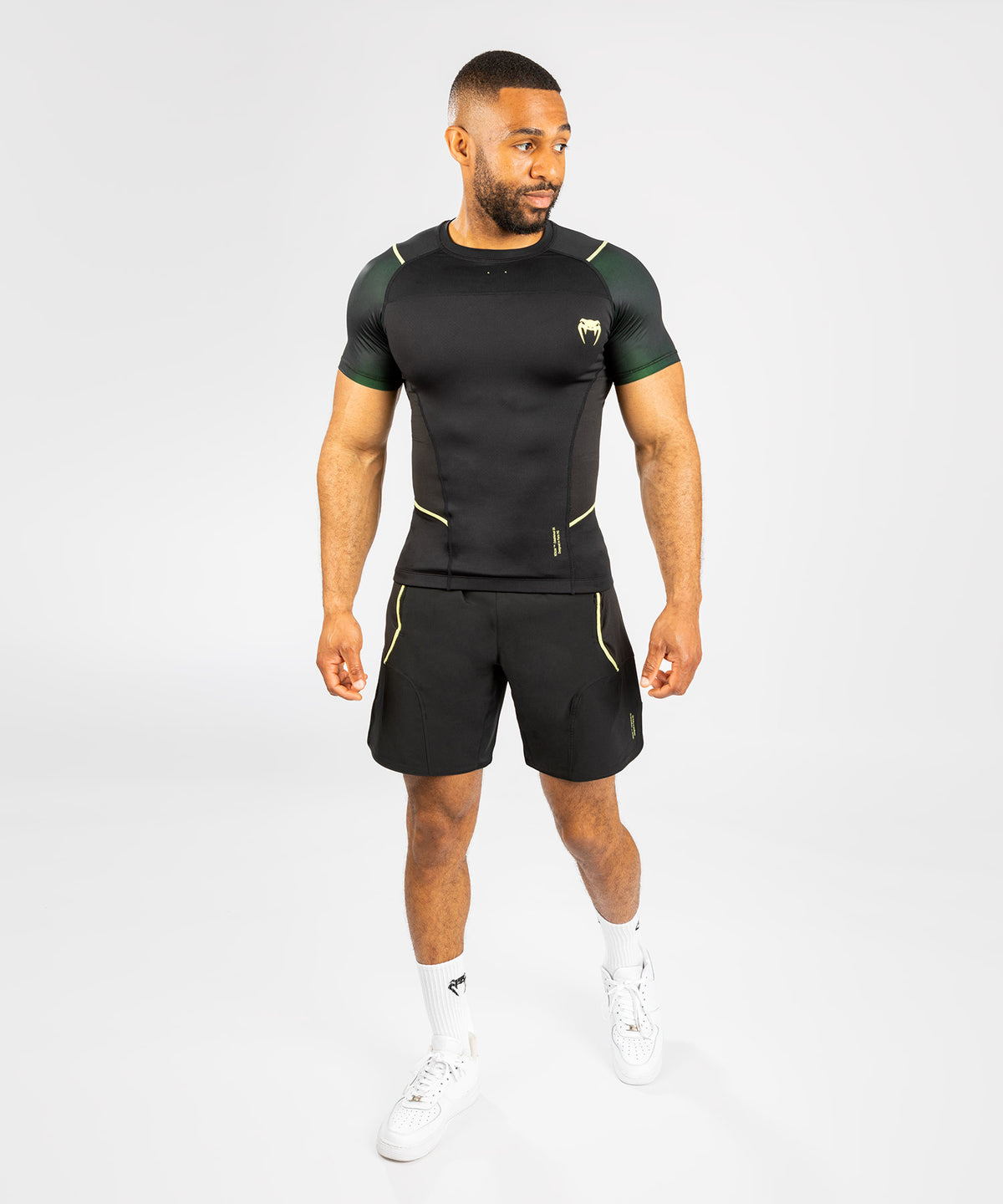 Venum Fusion 2.0  Lycra Hombre - Manga Corta - Negro/Amarillo 