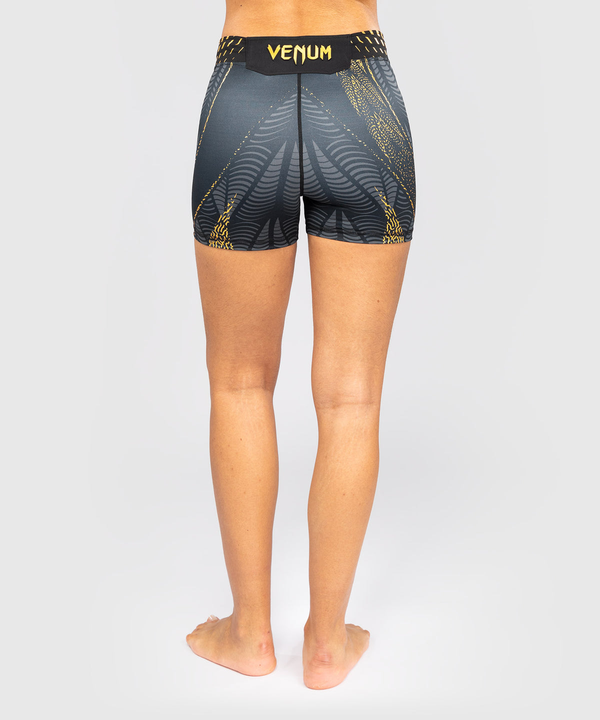 UFC Zenith by Venum Authentic Fight Night Pantaloncini Vale Tudo Fit corto Donna - Champion