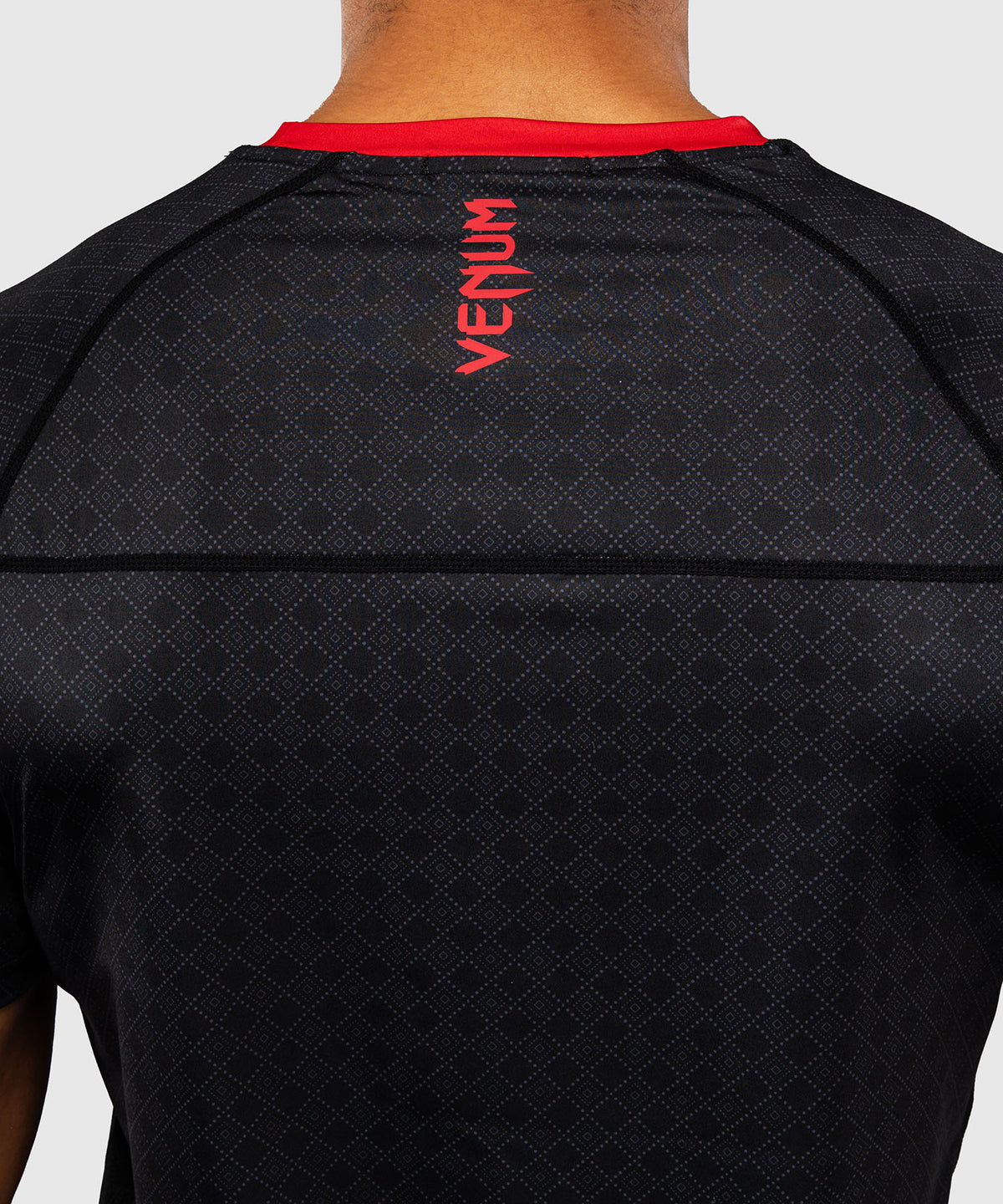 Venum x Roger Gracie Signature Dry-Tech-T‑Shirt - Schwarz/Rot