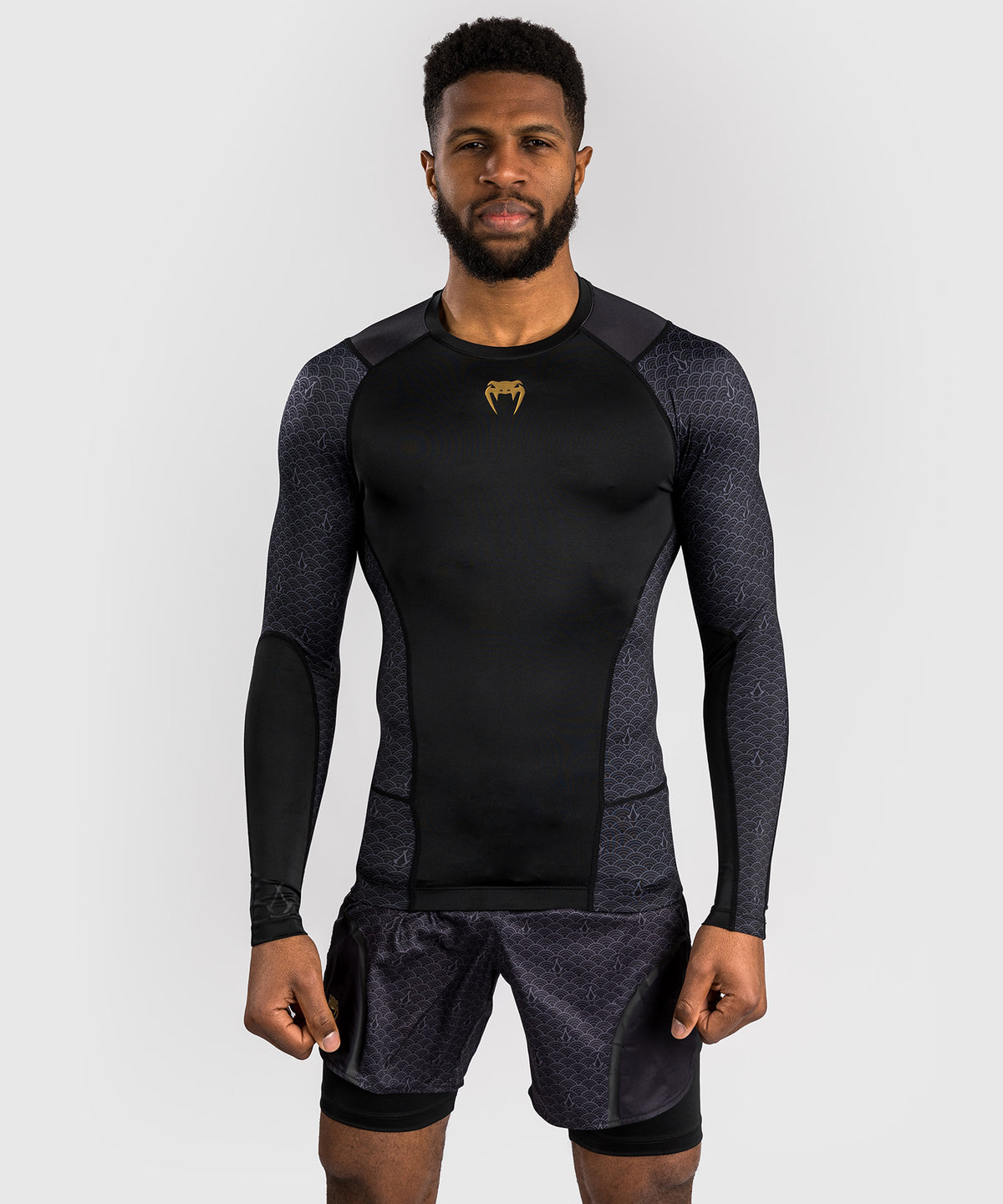 Venum x Assassin’s Creed Shadows Men's Long Sleeve Rashguard - Schwarz