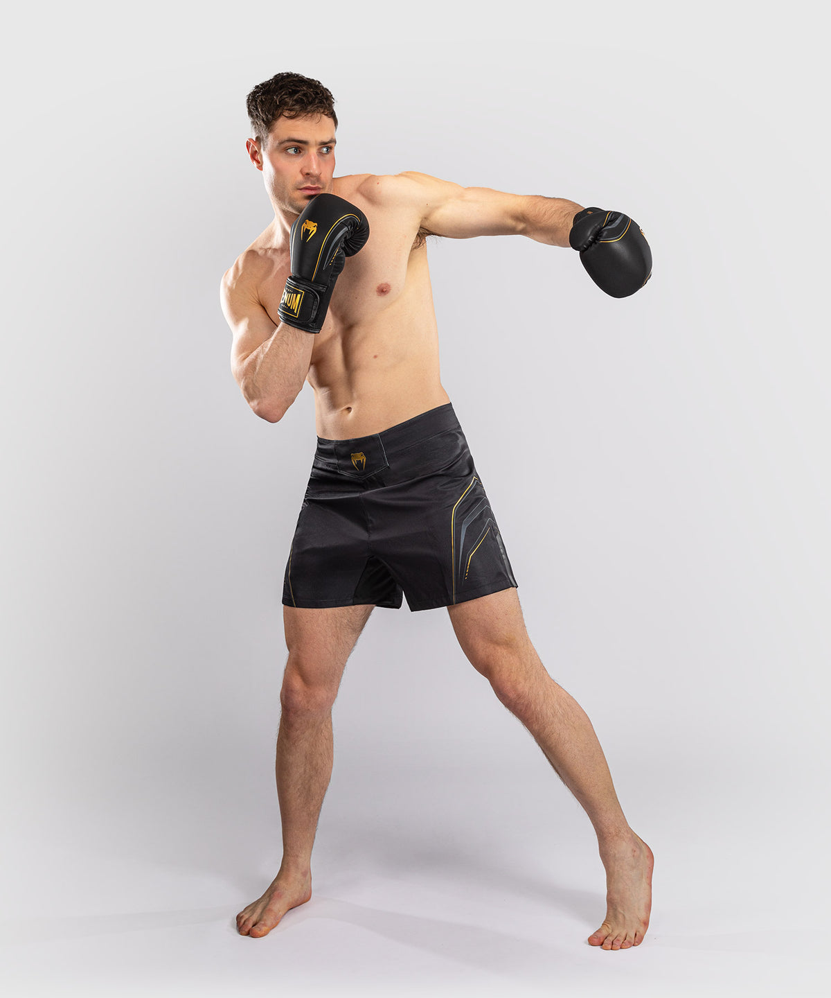 Venum Streamline Pantaloncini da Combattimento – Nero/Oro