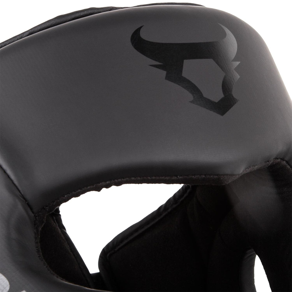 Ringhorns Charger by Venum Headgear – Nero/Nero