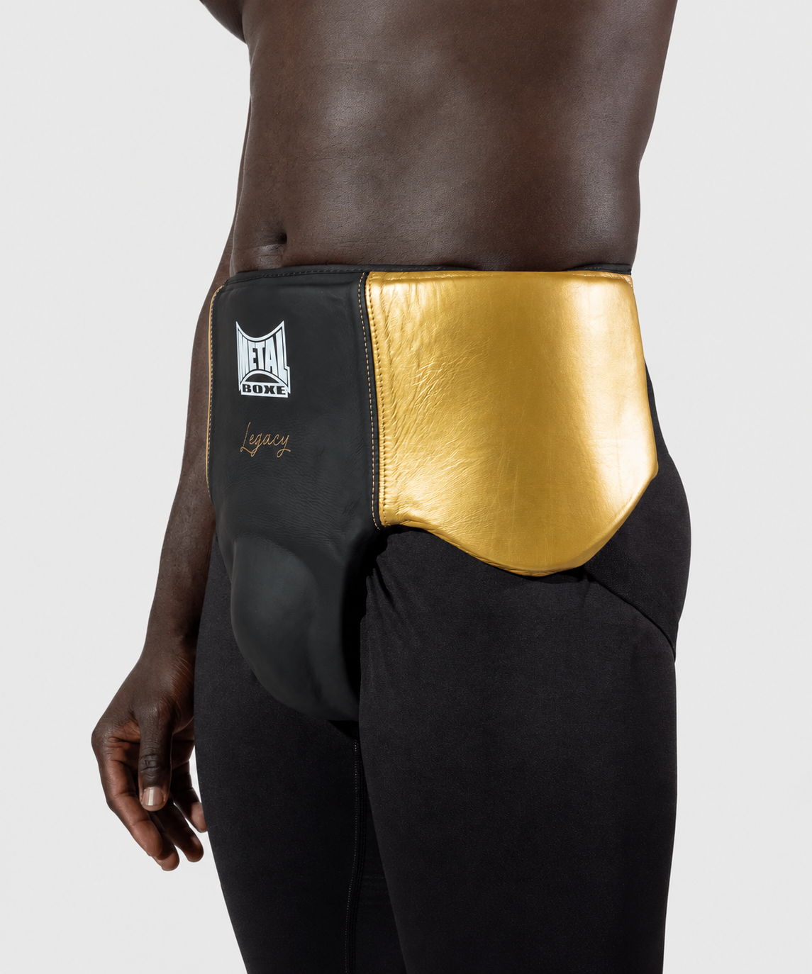 Metal Boxe Legacy Tiefschutz/Cup - Schwarz/Gold