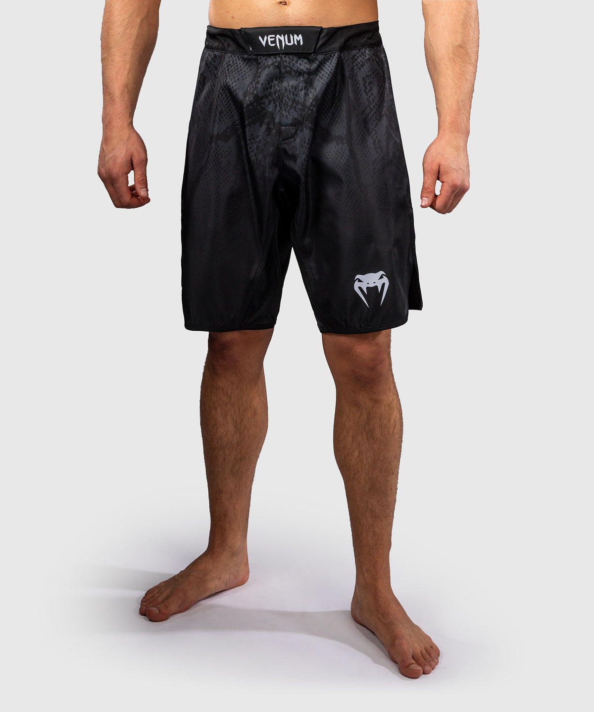 Venum Black Viper Fightshort – Schwarz