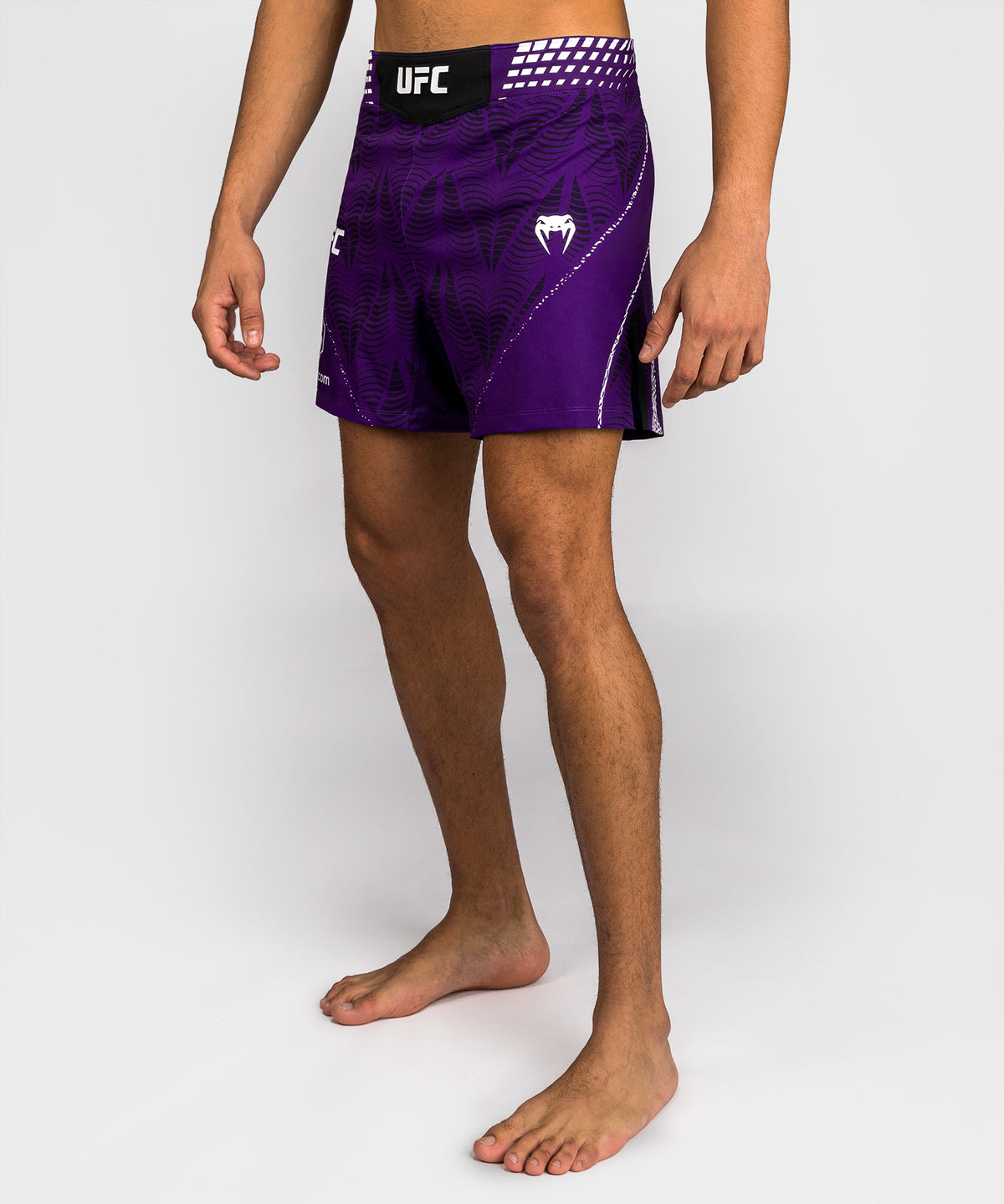 UFC Zenith by Venum Authentic Fight Night Short de pelea ajuste corto Hombre - Morado