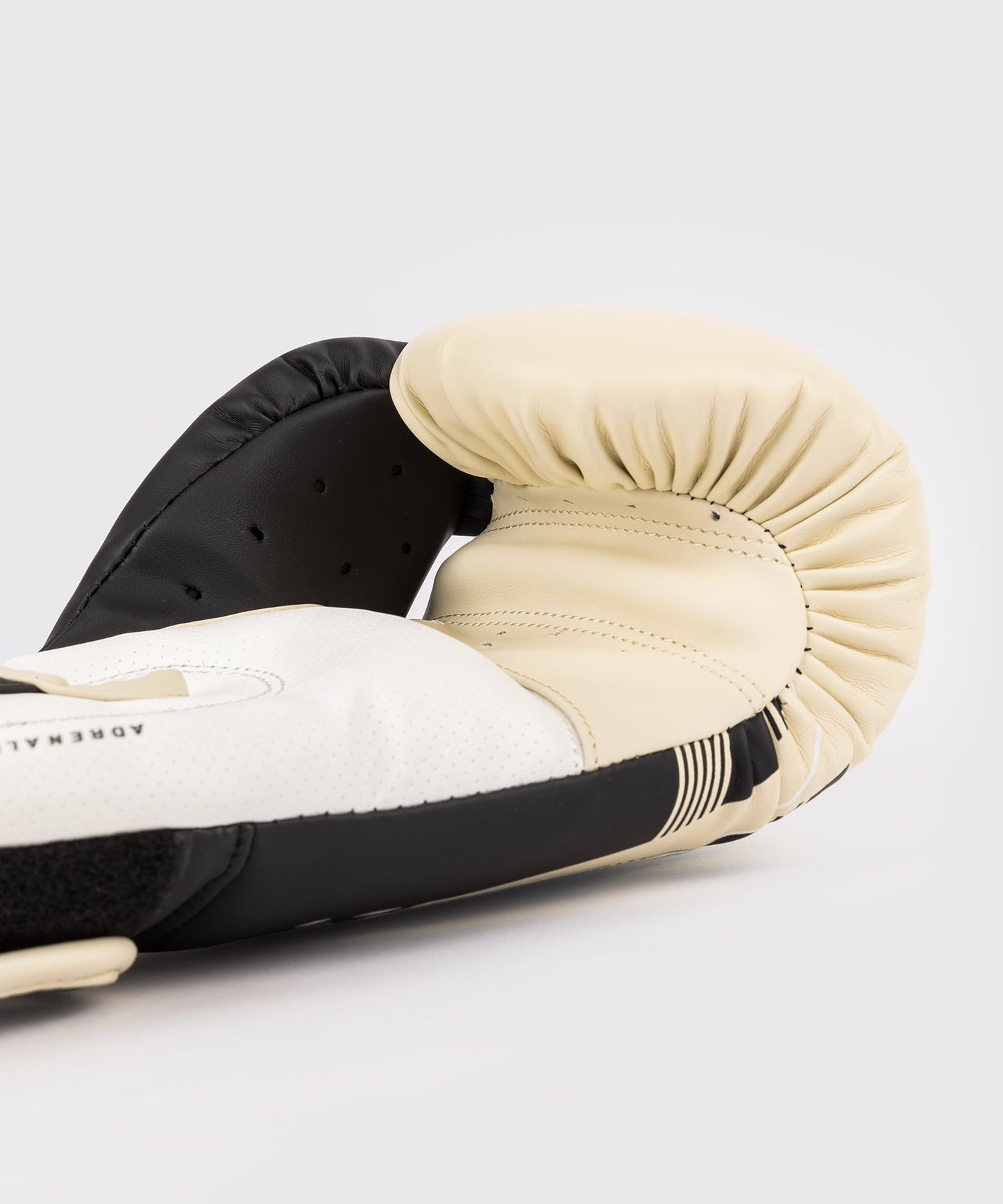 Venum Adrenaline Guantoni da Boxe – Nero/Avorio
