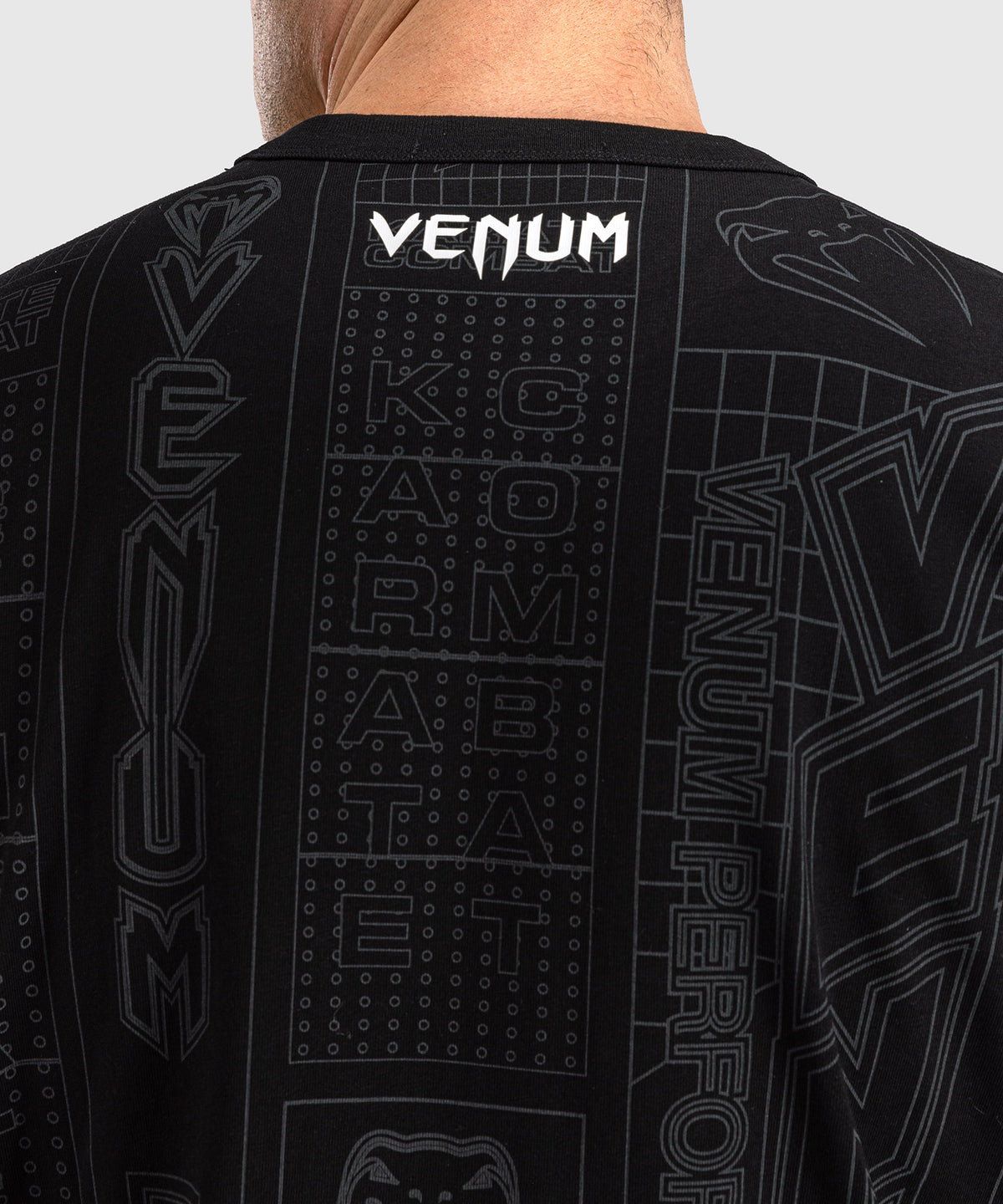 Karate Combat by Venum Camiseta – Negro/Gris