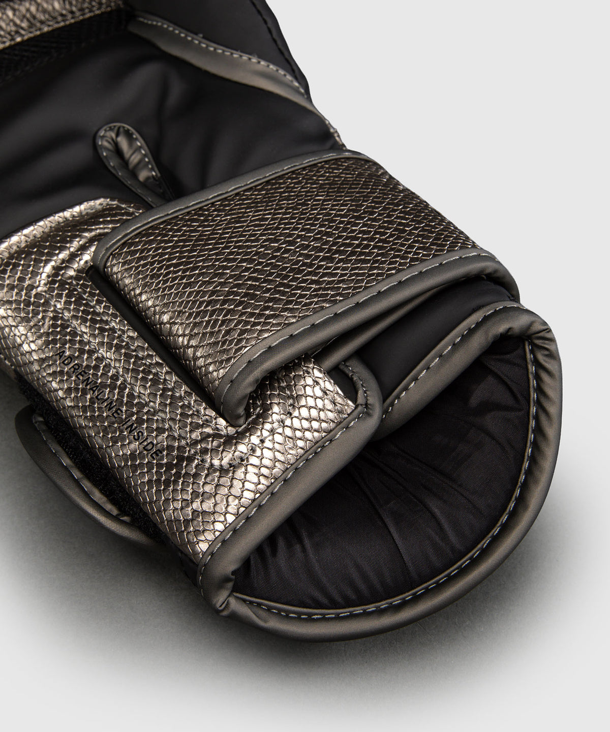 Gants de boxe Venum Challenger 4.0 Scales – Argent/Noir
