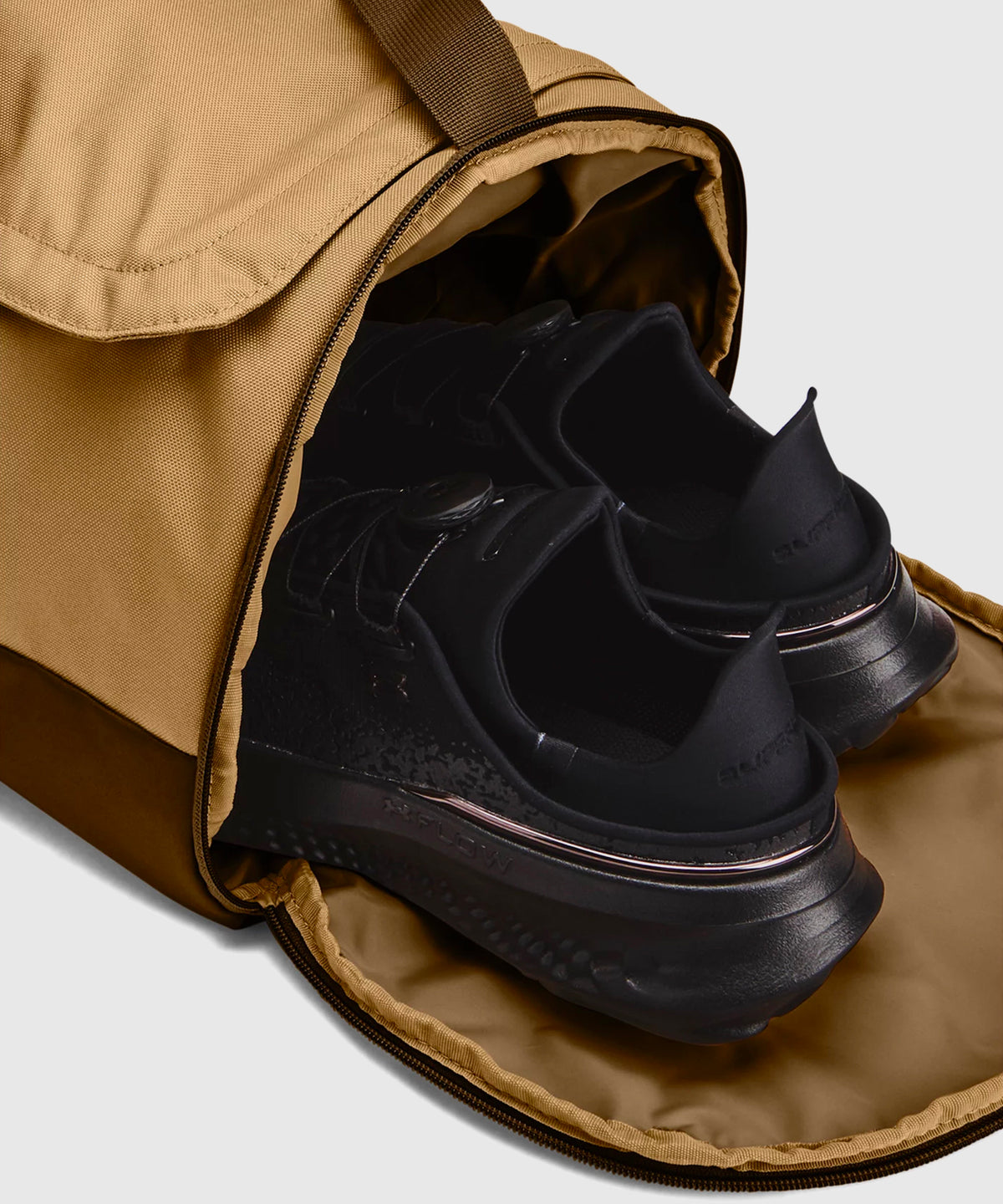 Under Armour Triumph Barrel Sporttasche – Beige