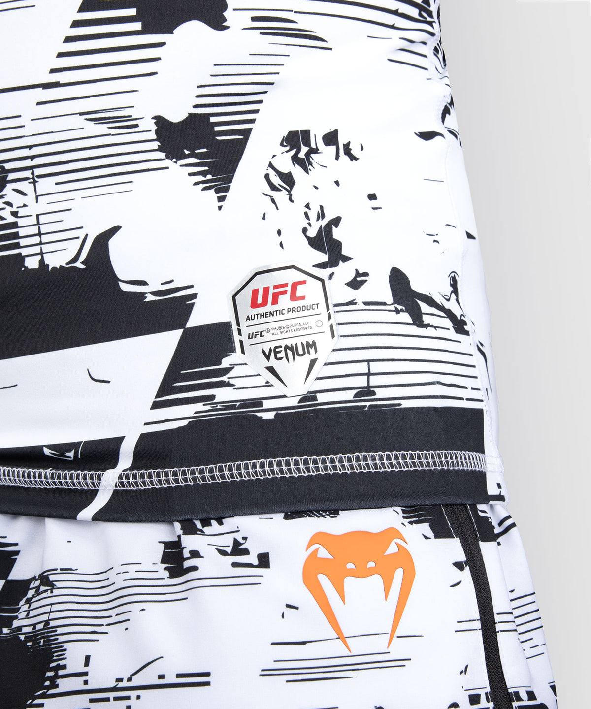 UFC Zenith by Venum Authentic Fight Week Rashguard maniche lunghe Performance Uomo - Bianco