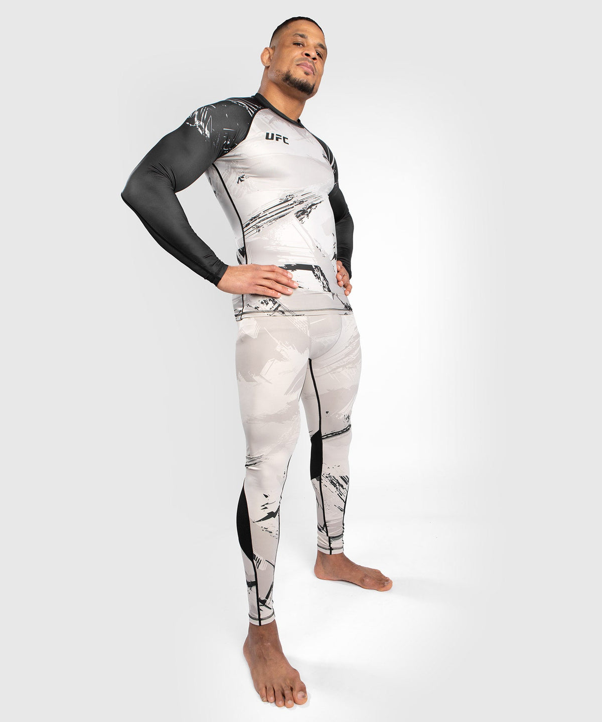 T-Shirt de Compression UFC Venum Authentic Fight Week 2.0 - Sable/Noir