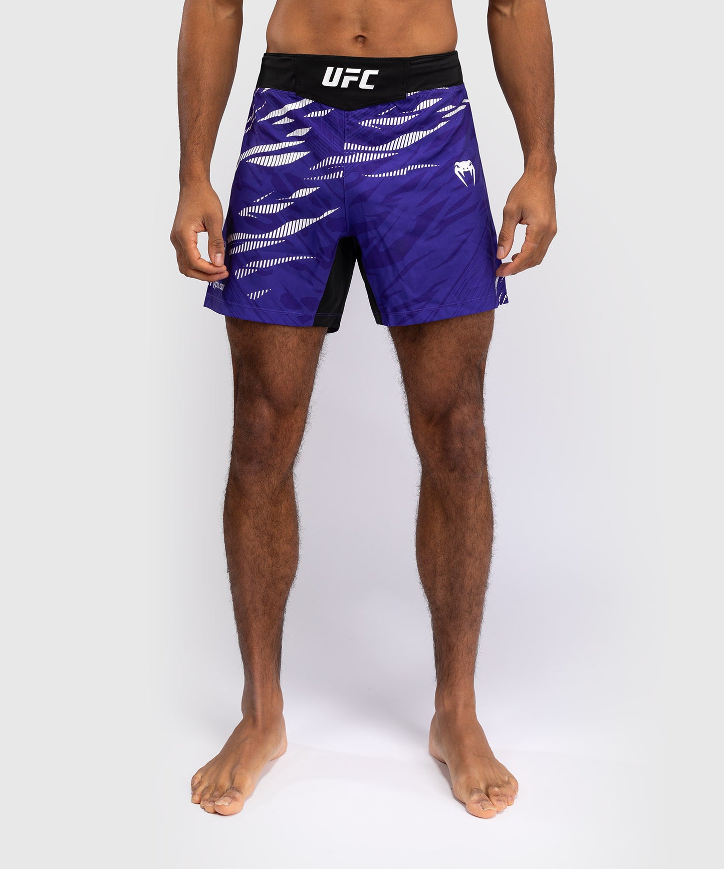Short de Combat pour Hommes UFC Fusion by Venum Authentic Fight Night - Coupe Courte - Violet