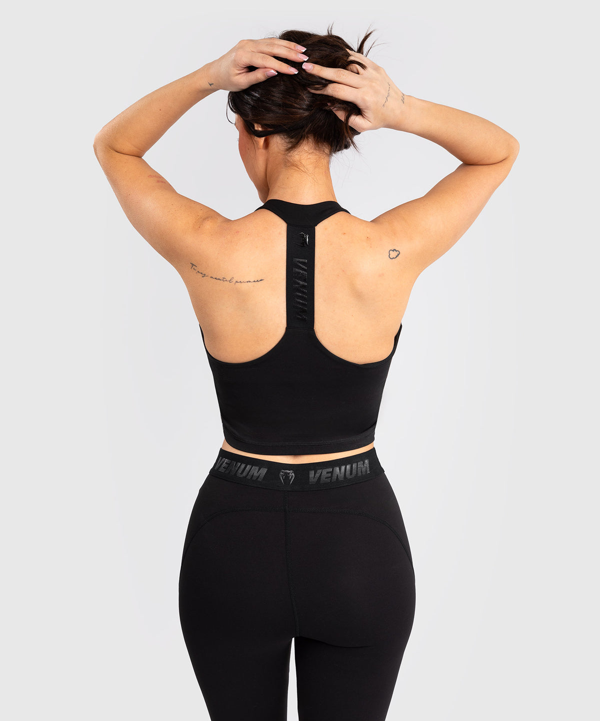 Venum Elevate Sujetador deportivo largo para mujer - Negro