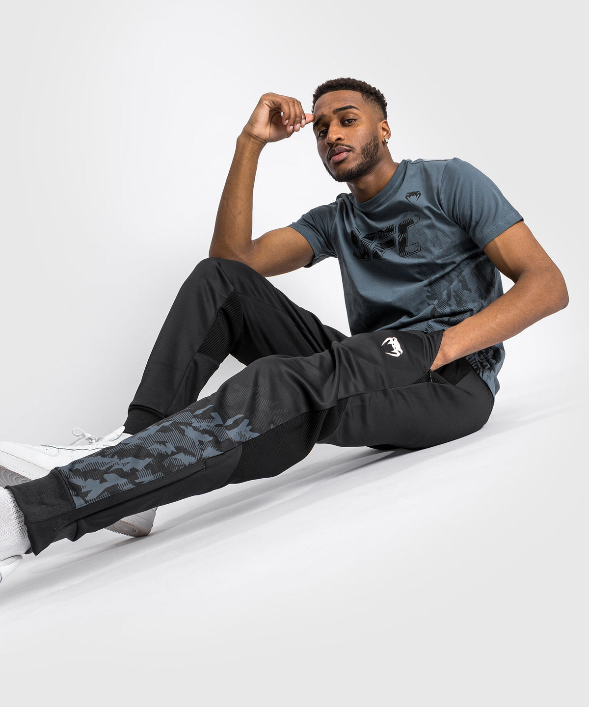 Venum Authentic Fight Week Herren UFC Jogginghose - Schwarz
