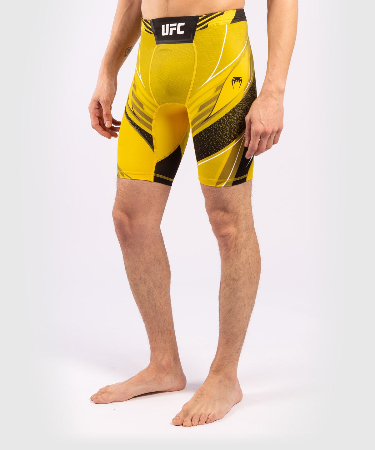 Short de compression pour Hommes UFC Venum Authentic Fight Night - Coupe Longue - Jaune